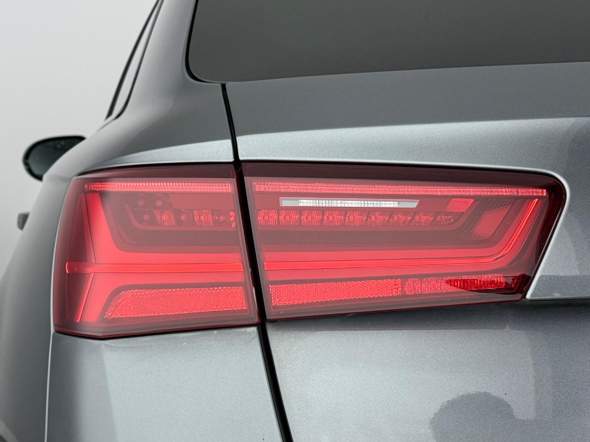 Audi A6 view 12