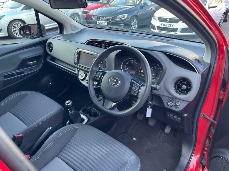 2017 Toyota Yaris 1.5 VVT-i Icon Euro 6 5dr • 37,180 miles image 20