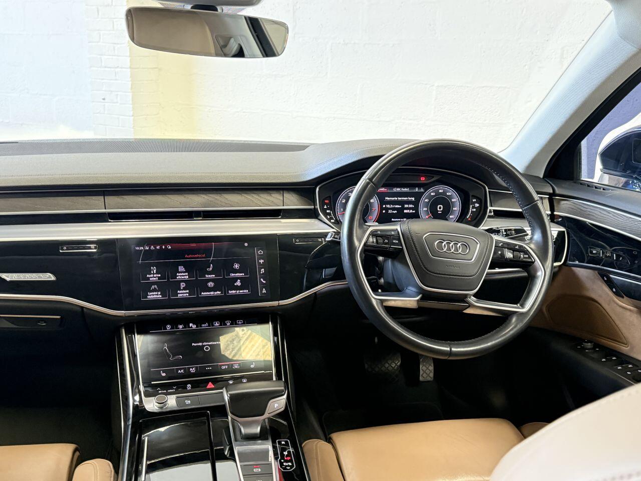 Audi A8 view 35