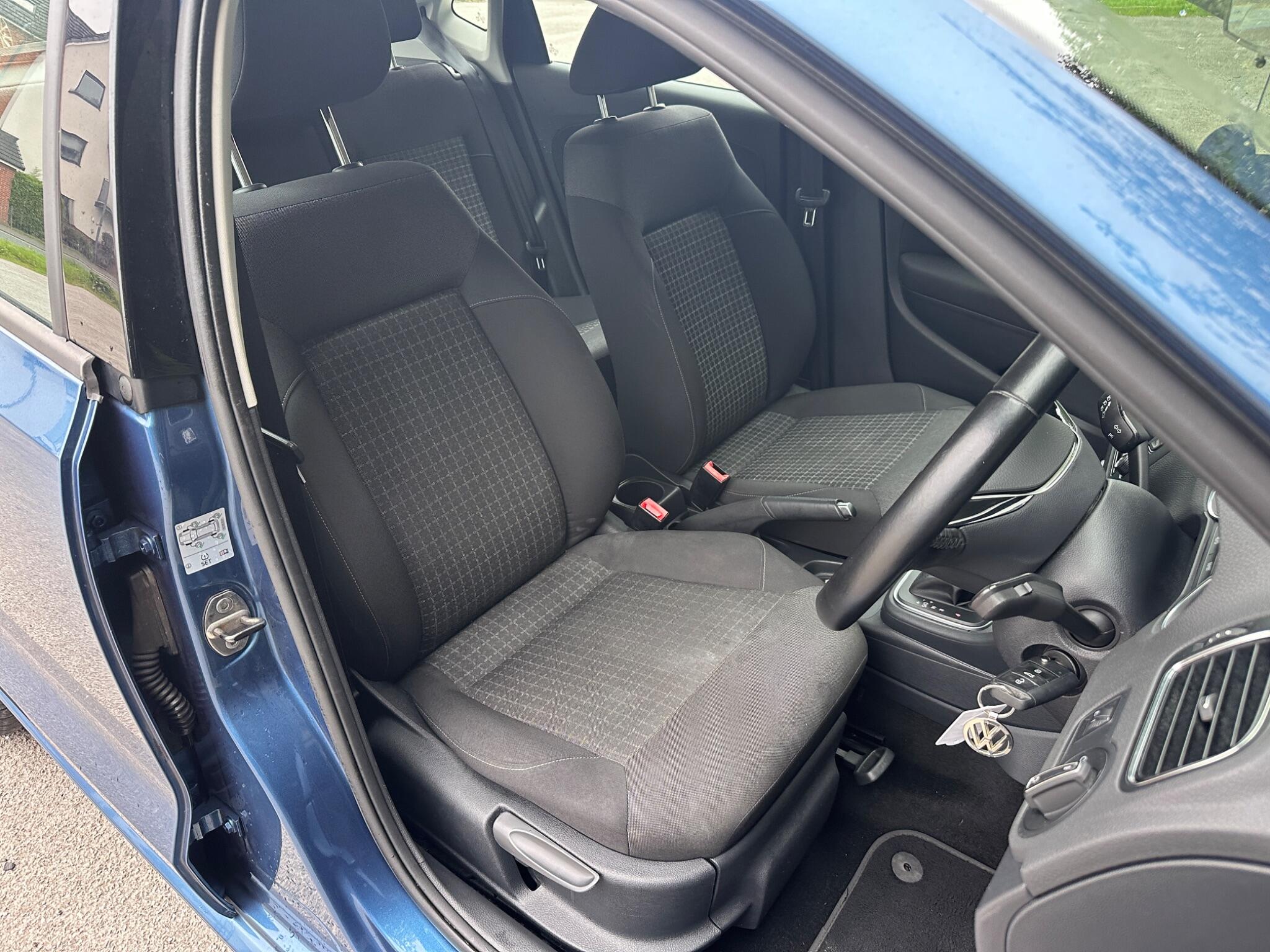 Volkswagen Polo view 11