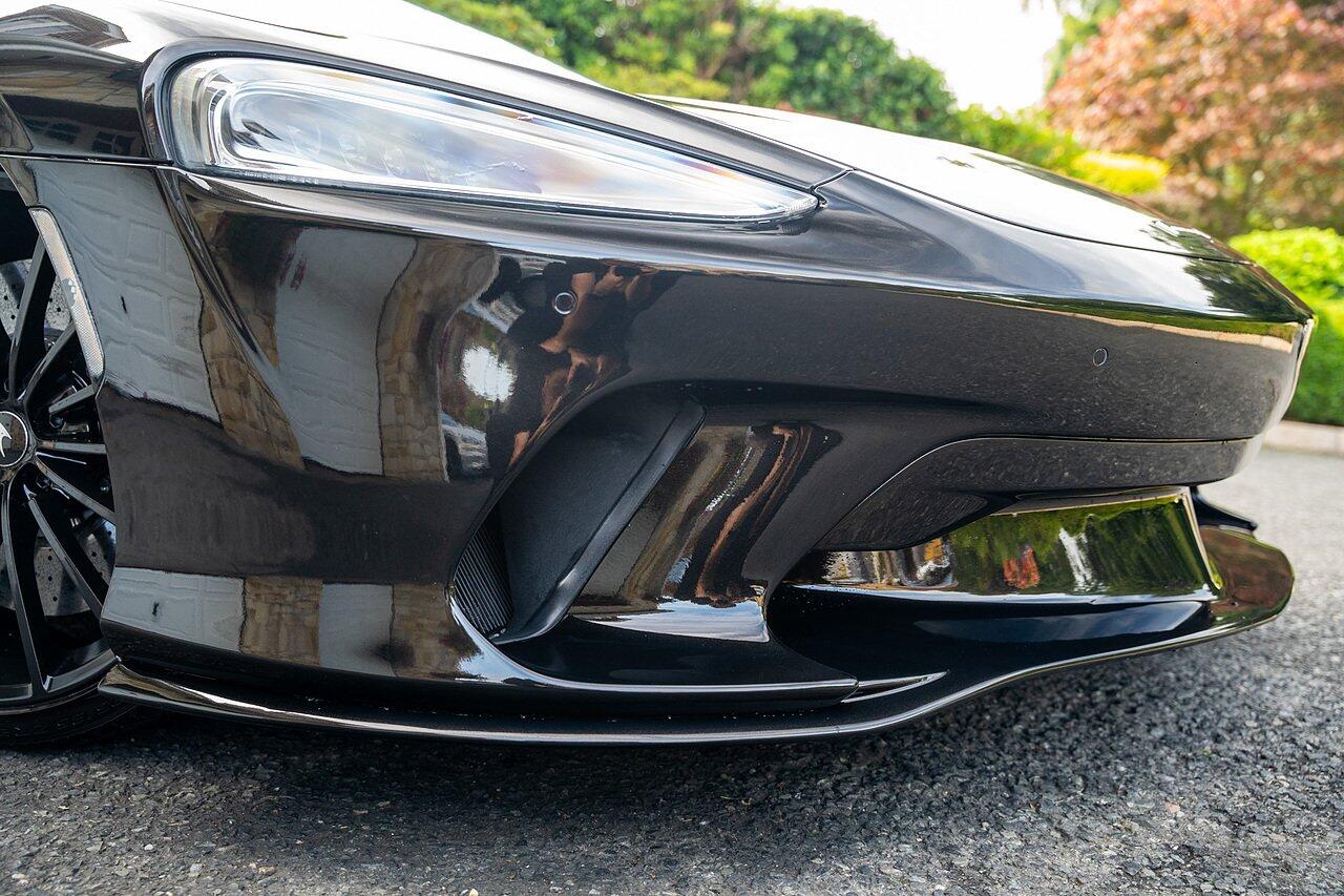 McLaren GT view 41