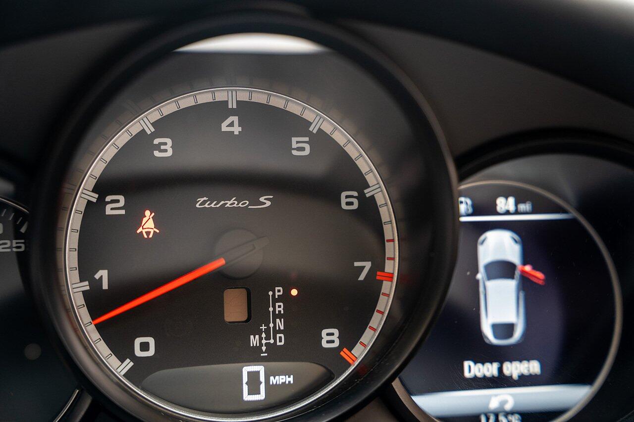 Porsche Panamera view 87