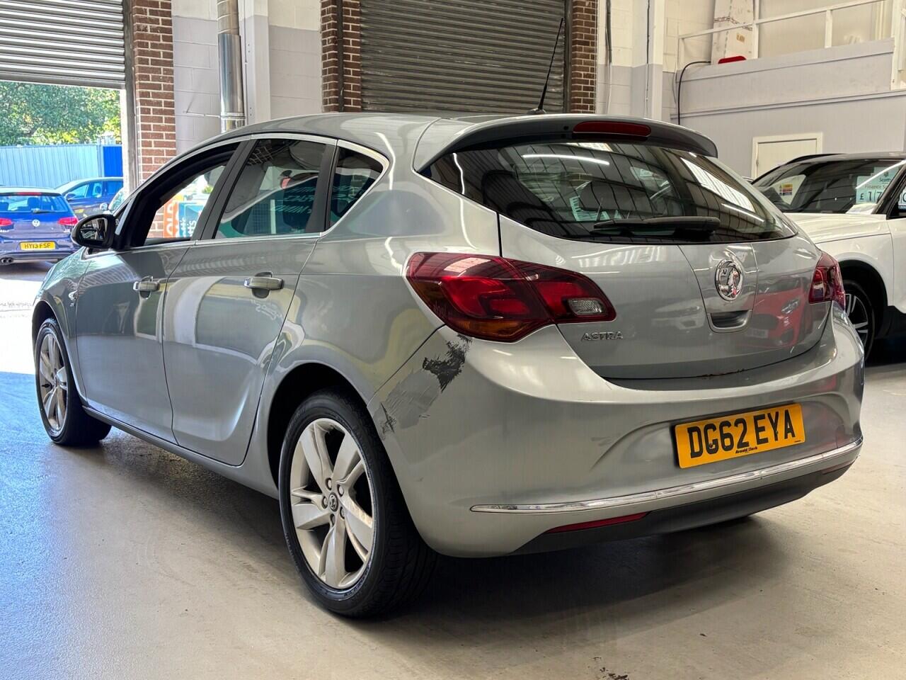 Vauxhall Astra view 7