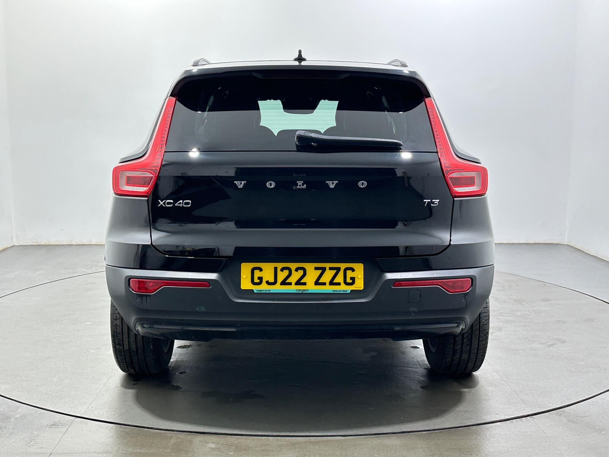 Volvo XC40 view 7