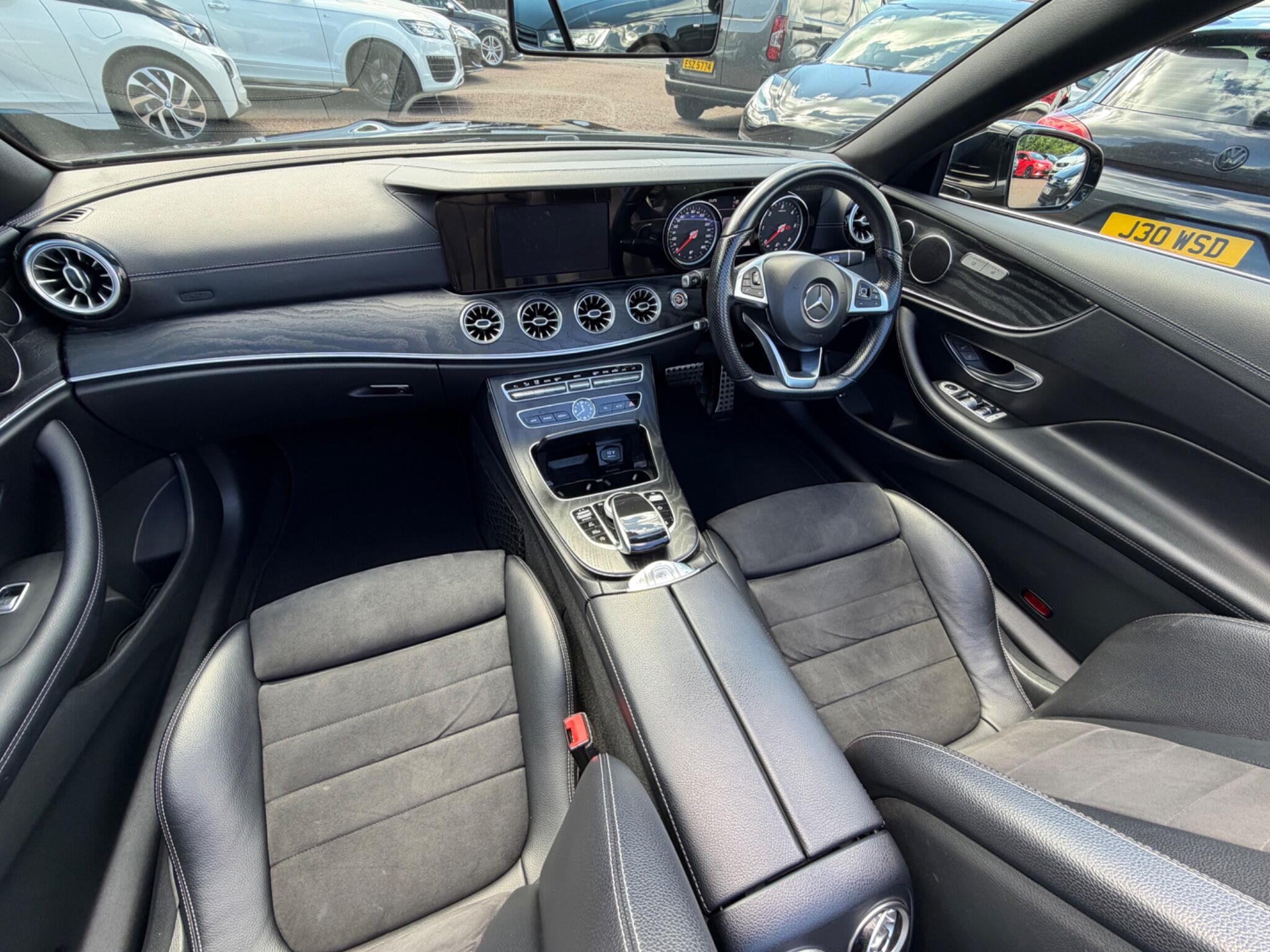 Mercedes-Benz E Class view 11