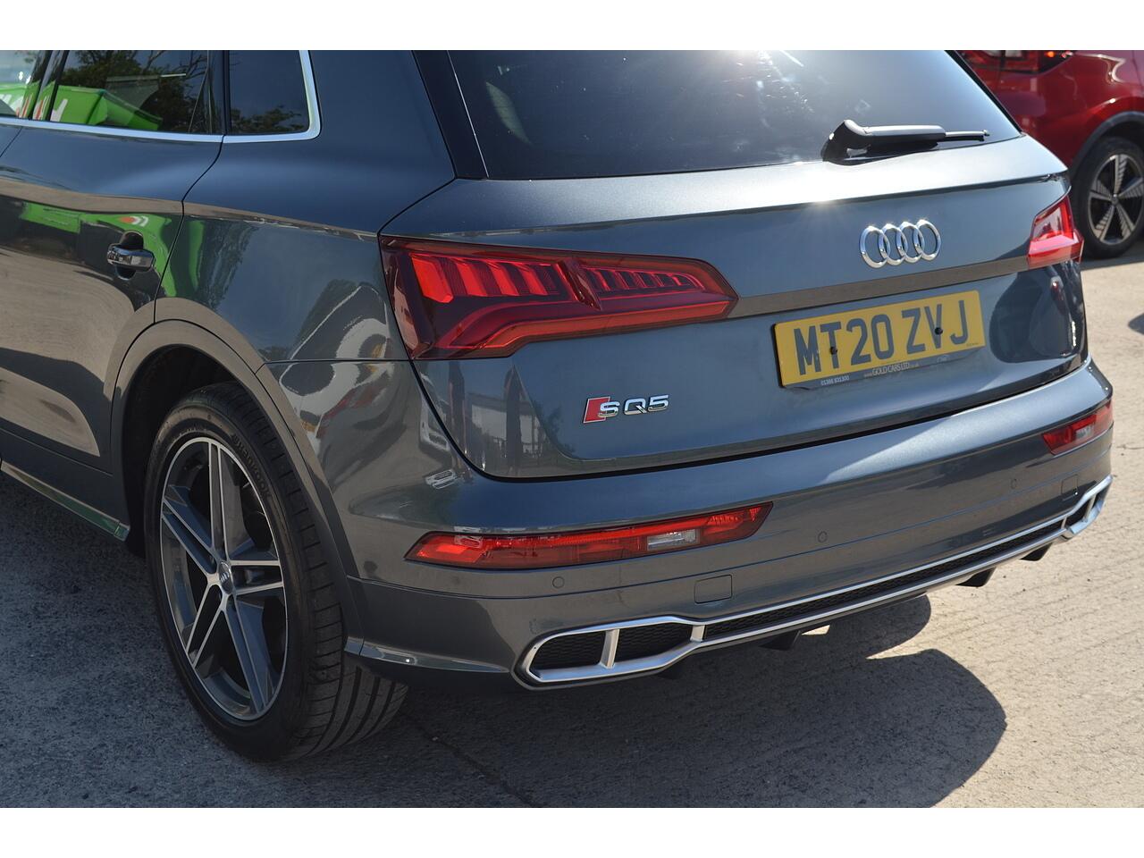 Audi SQ5 view 49