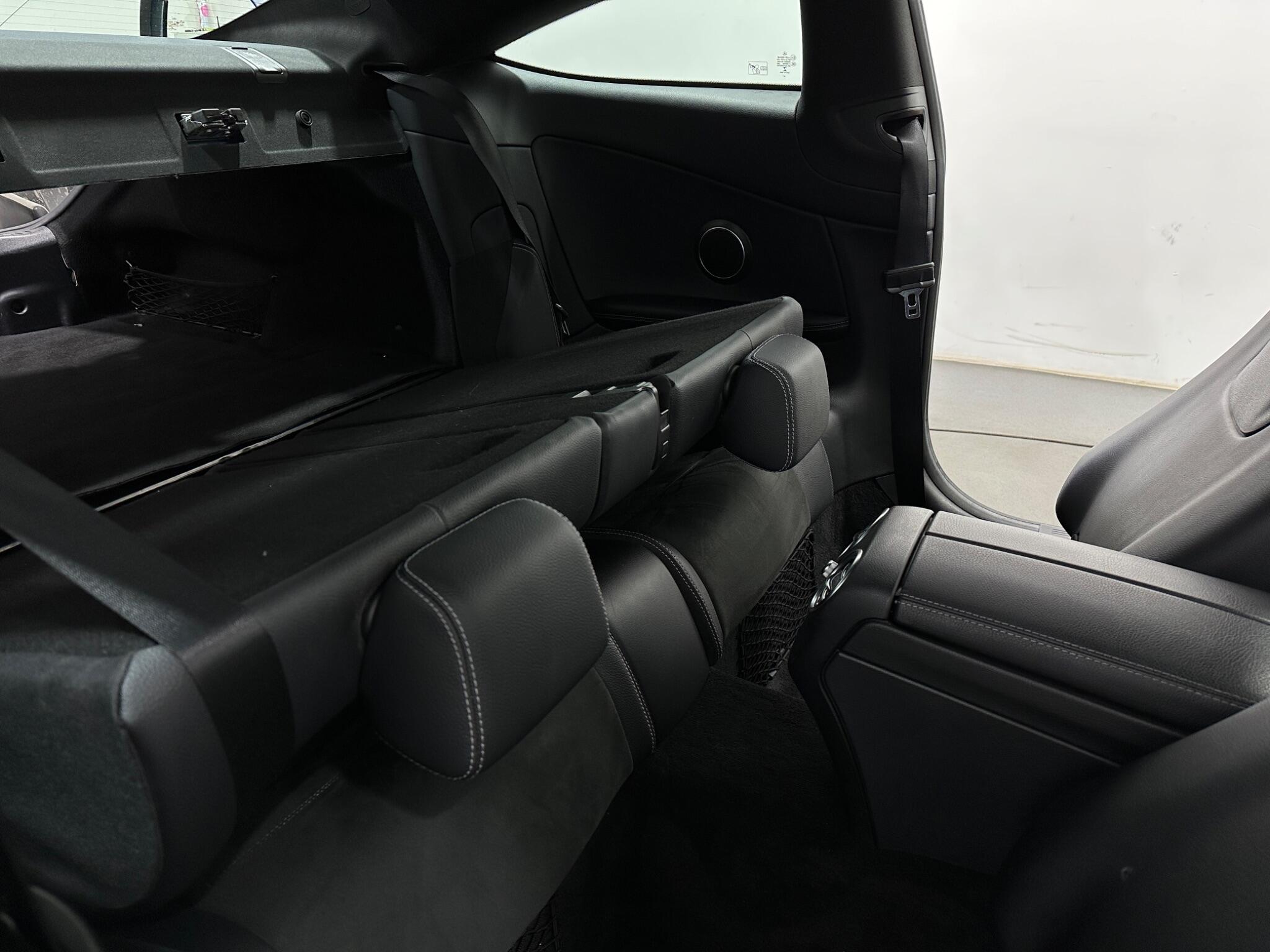 Mercedes-Benz C-Class view 43