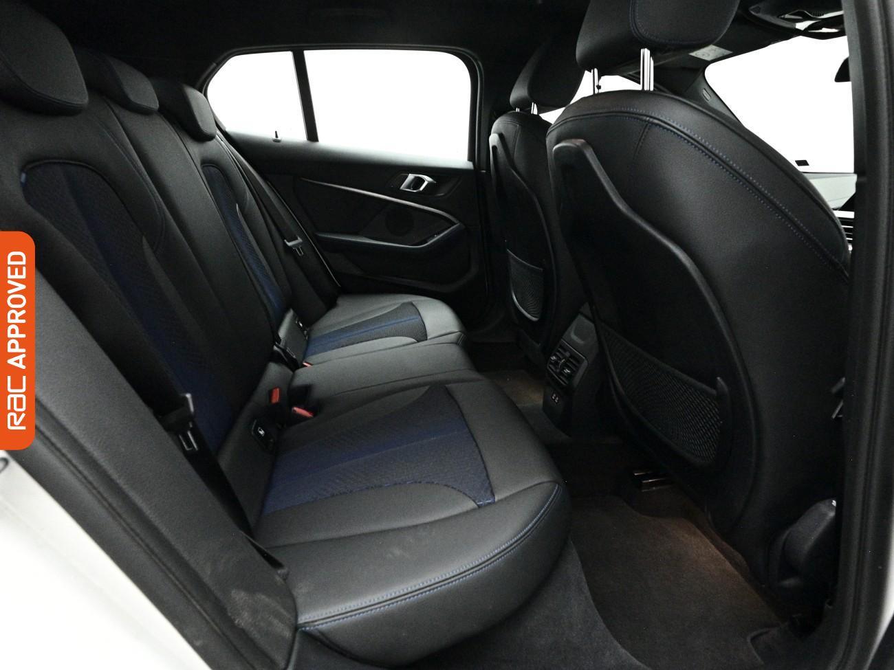 BMW 1 Series view 12