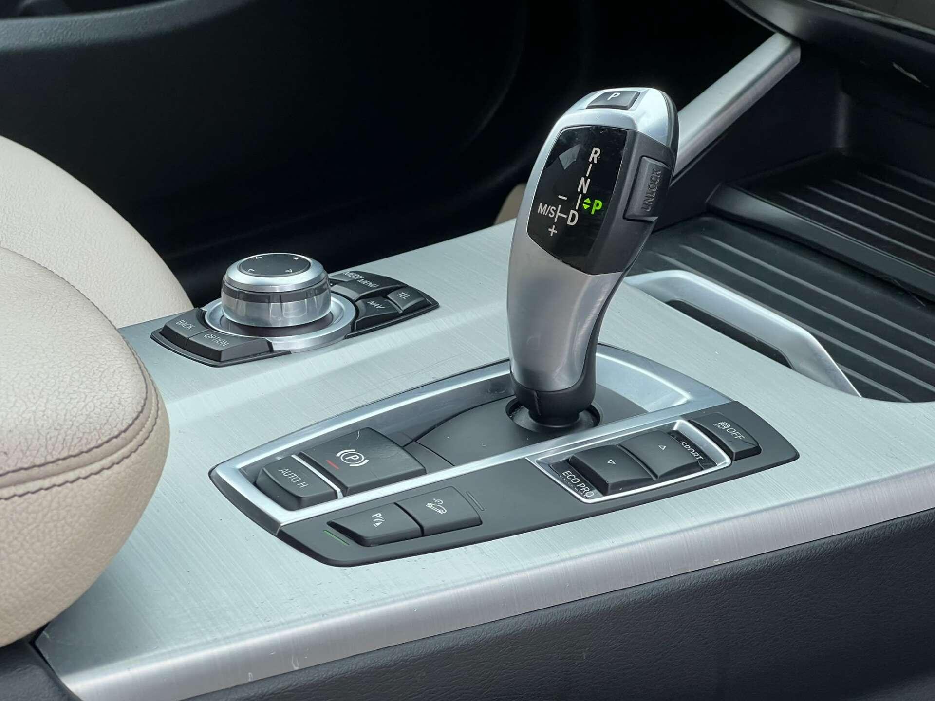 BMW X3 view 11