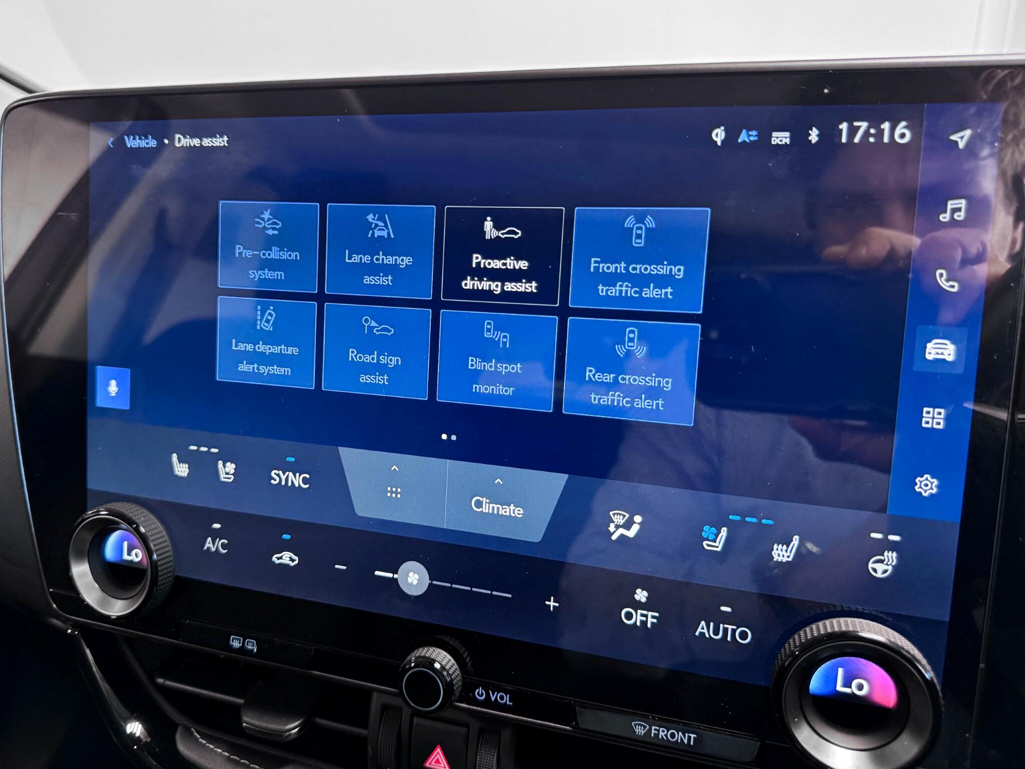 Lexus NX view 46
