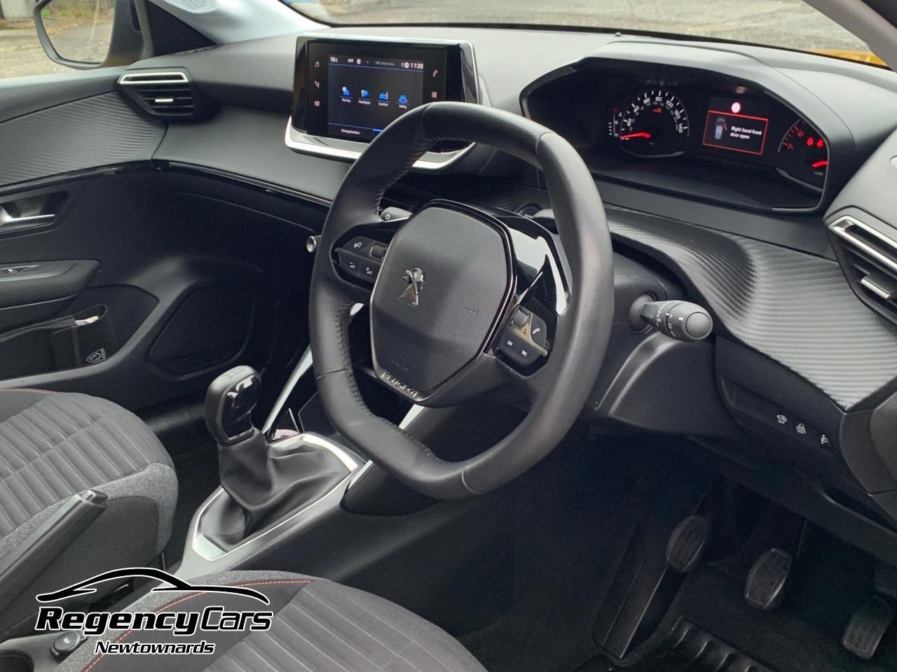 Peugeot 208 view 51
