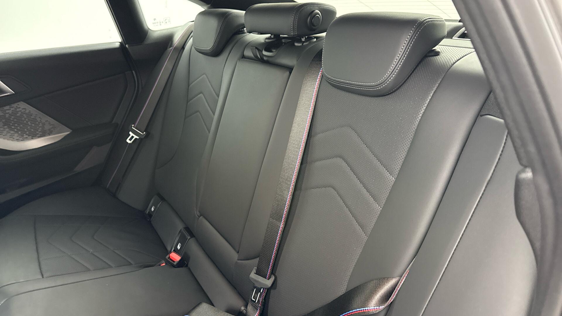 BMW 2 Series view 12