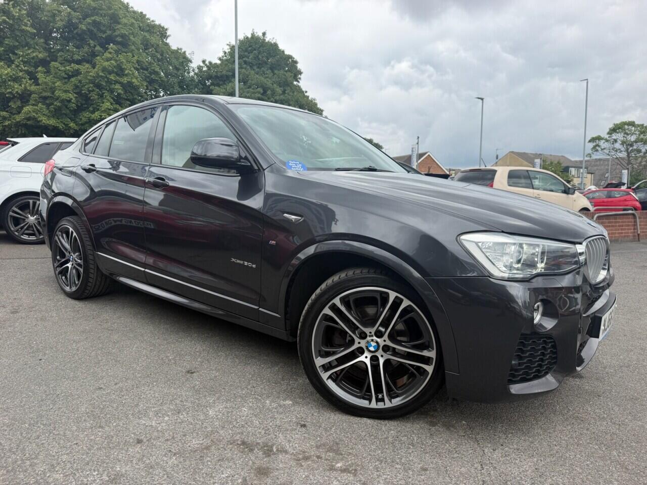 BMW X4 view 14