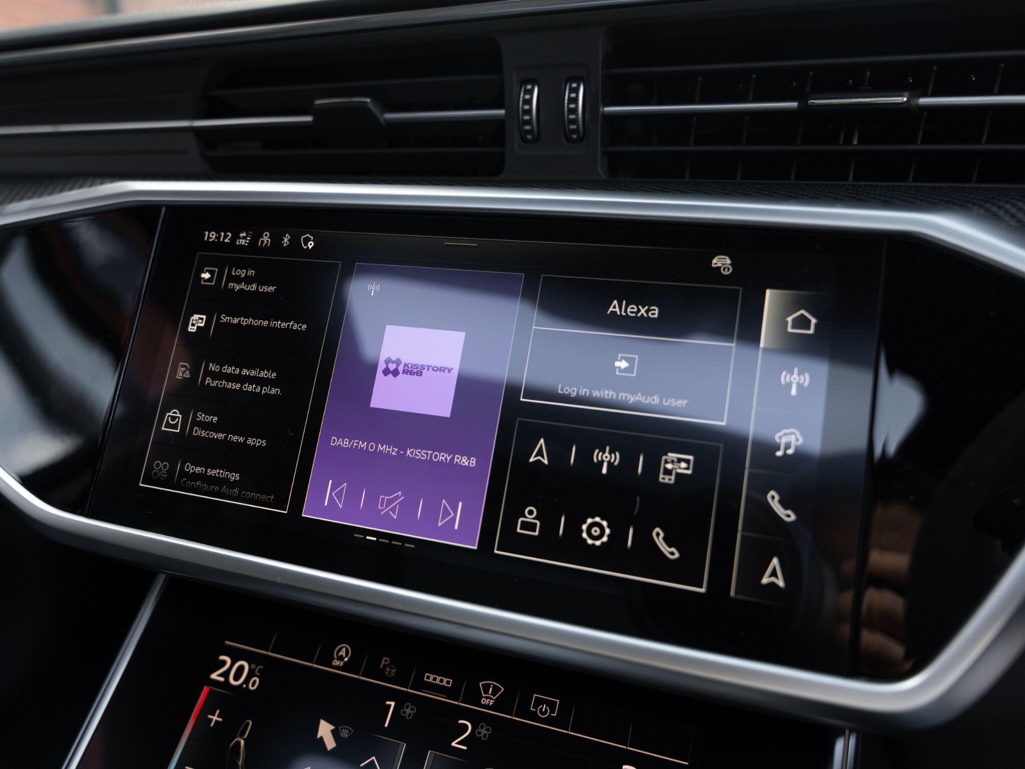 Audi RS6 Avant view 58