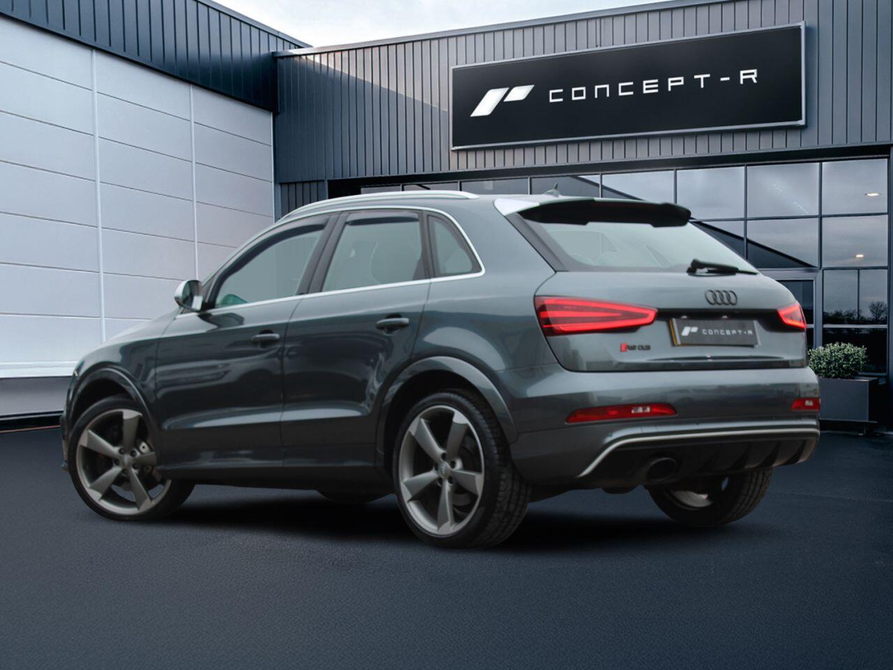 Audi RS Q3 view 2