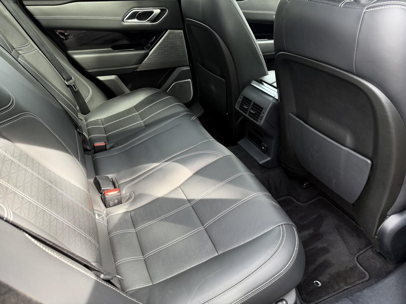 Land Rover Range Rover Velar view 32