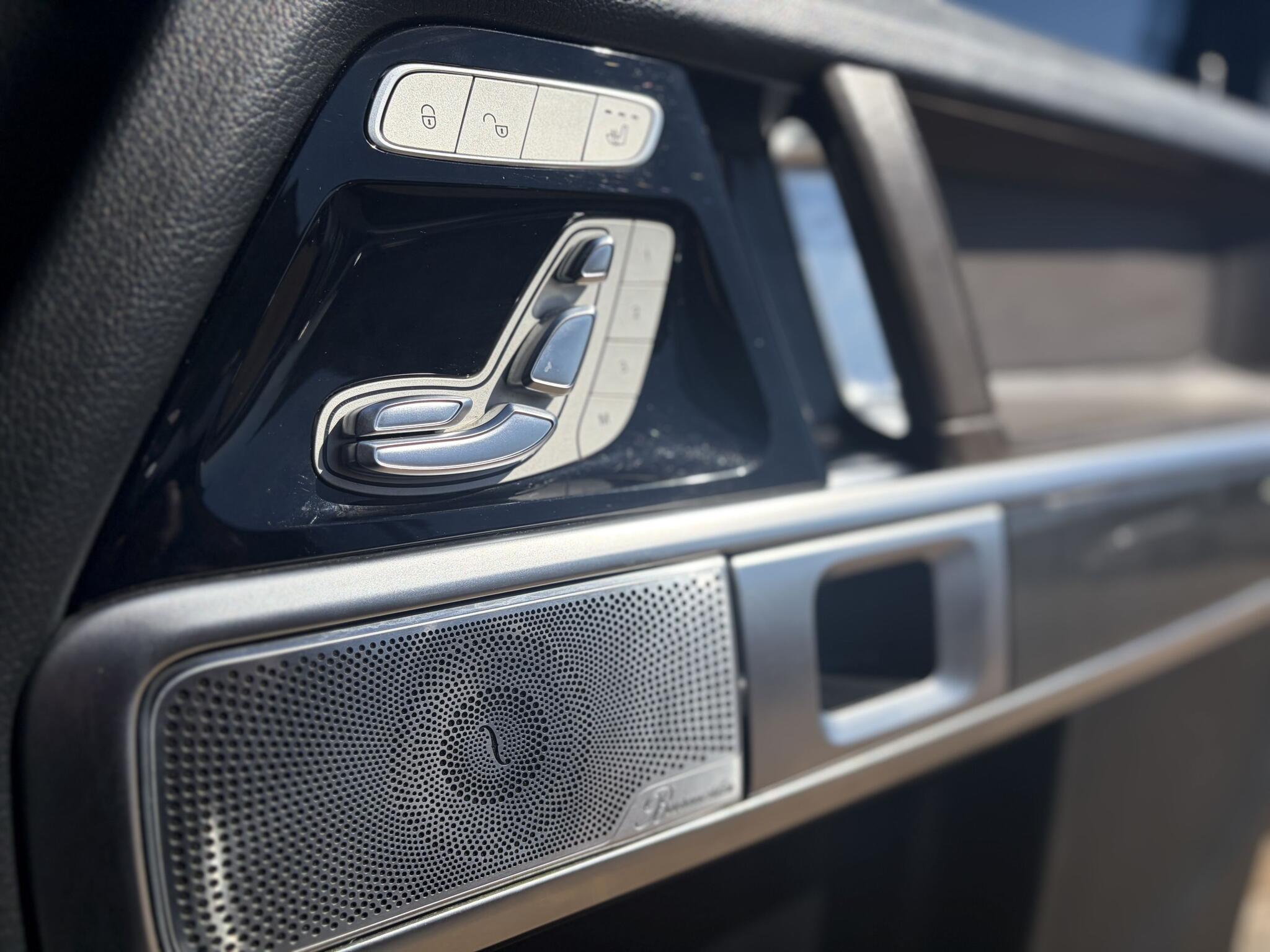Mercedes-Benz G Class view 30