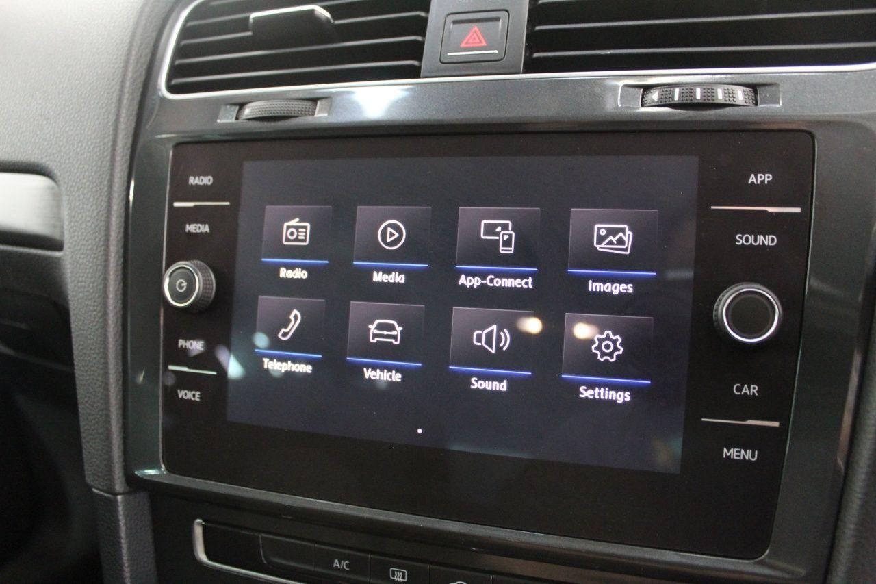 Volkswagen Golf view 38