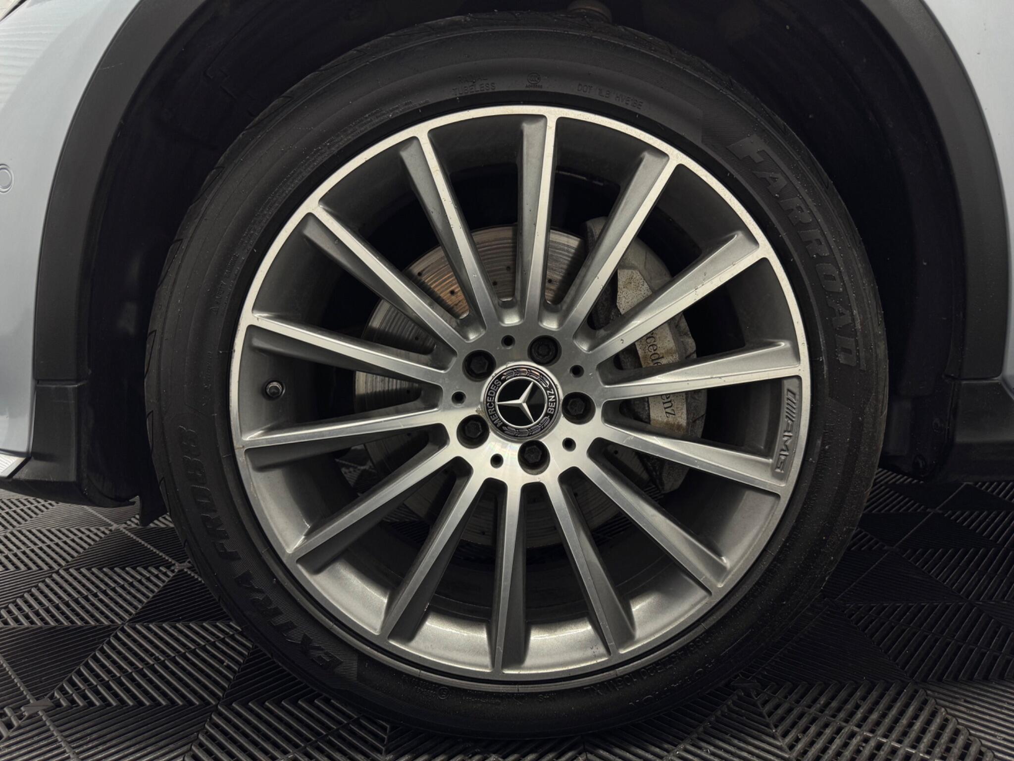 Mercedes-Benz GLC view 37