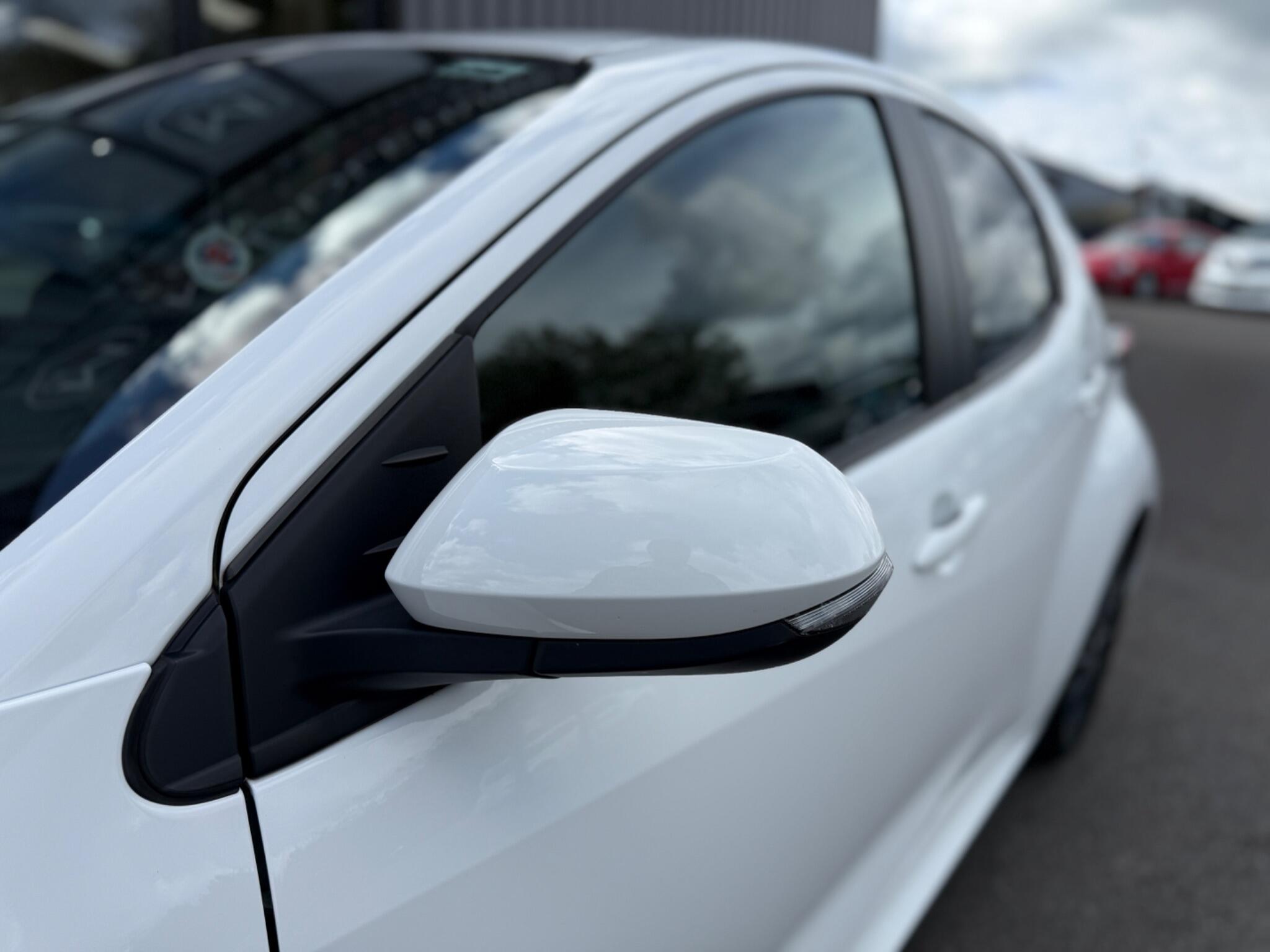 Toyota Yaris view 15