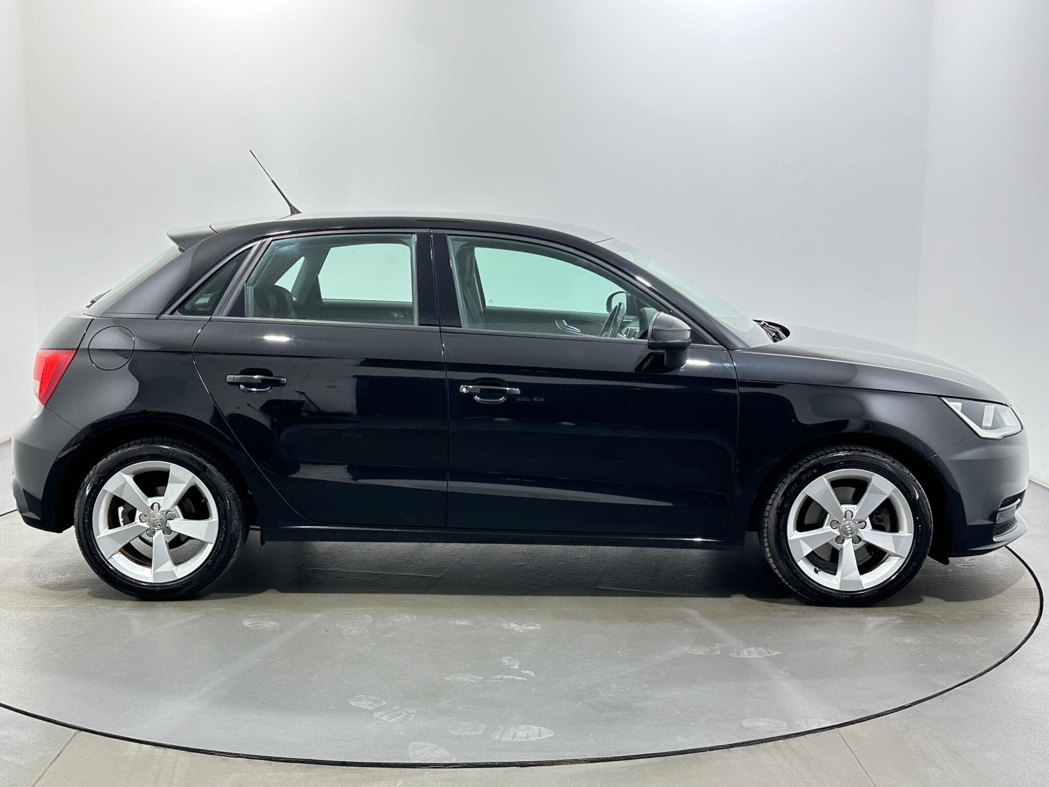 Audi A1 view 9