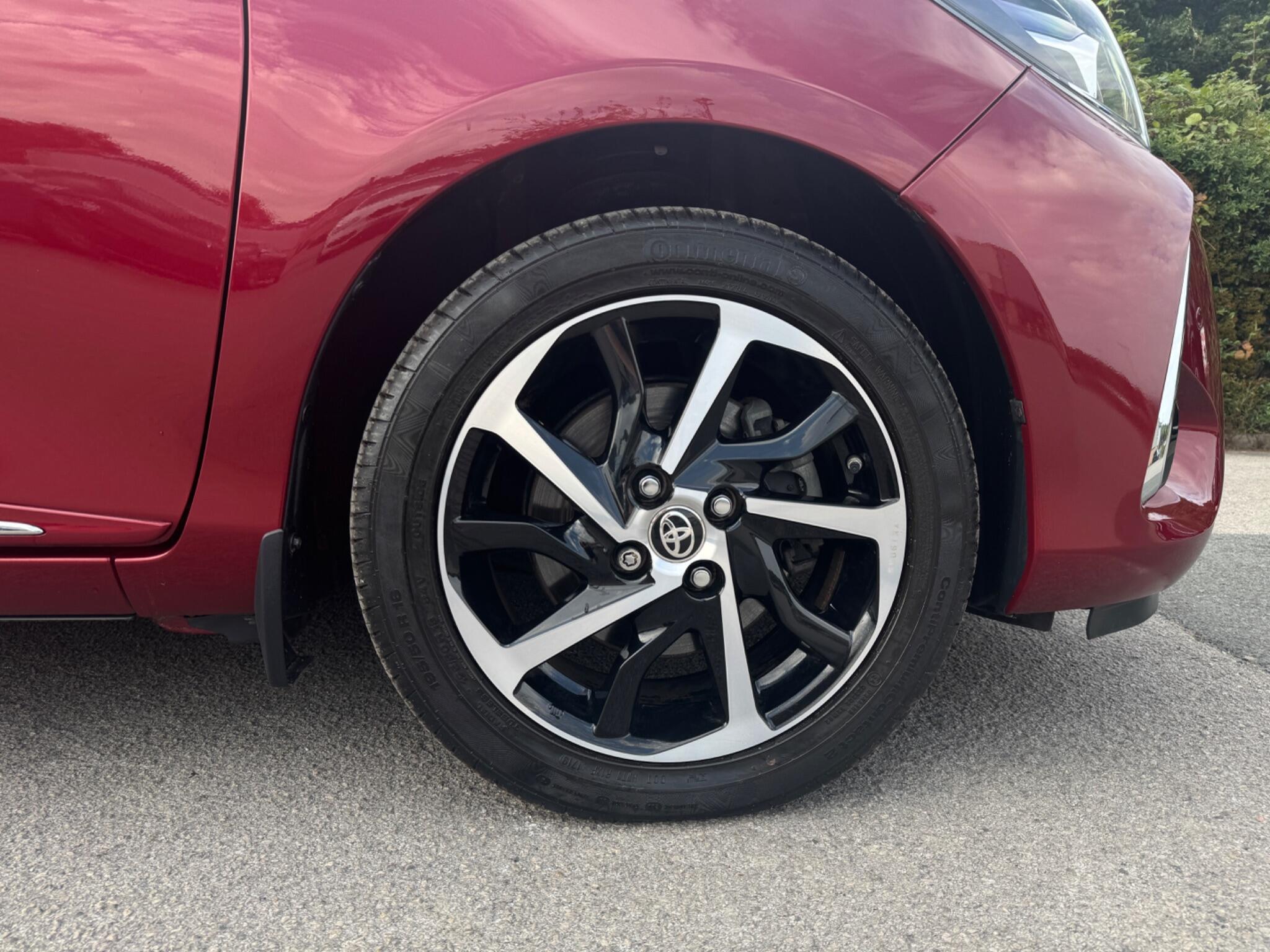 Toyota Yaris view 12