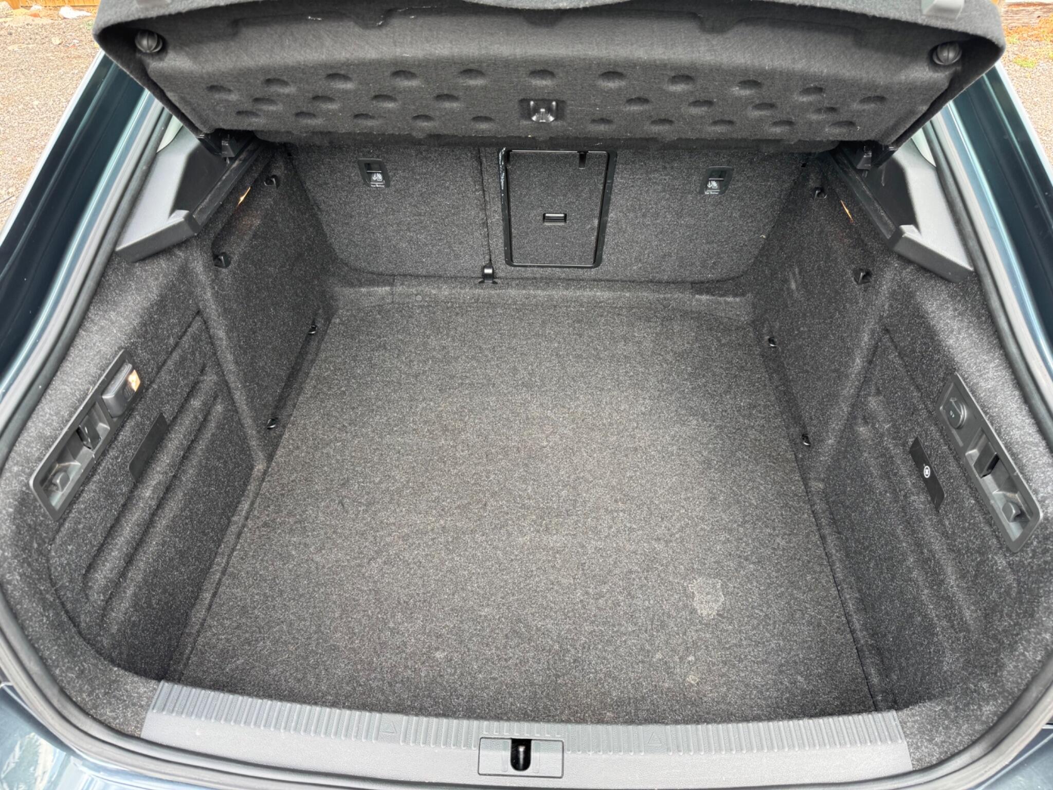 Skoda Superb view 51