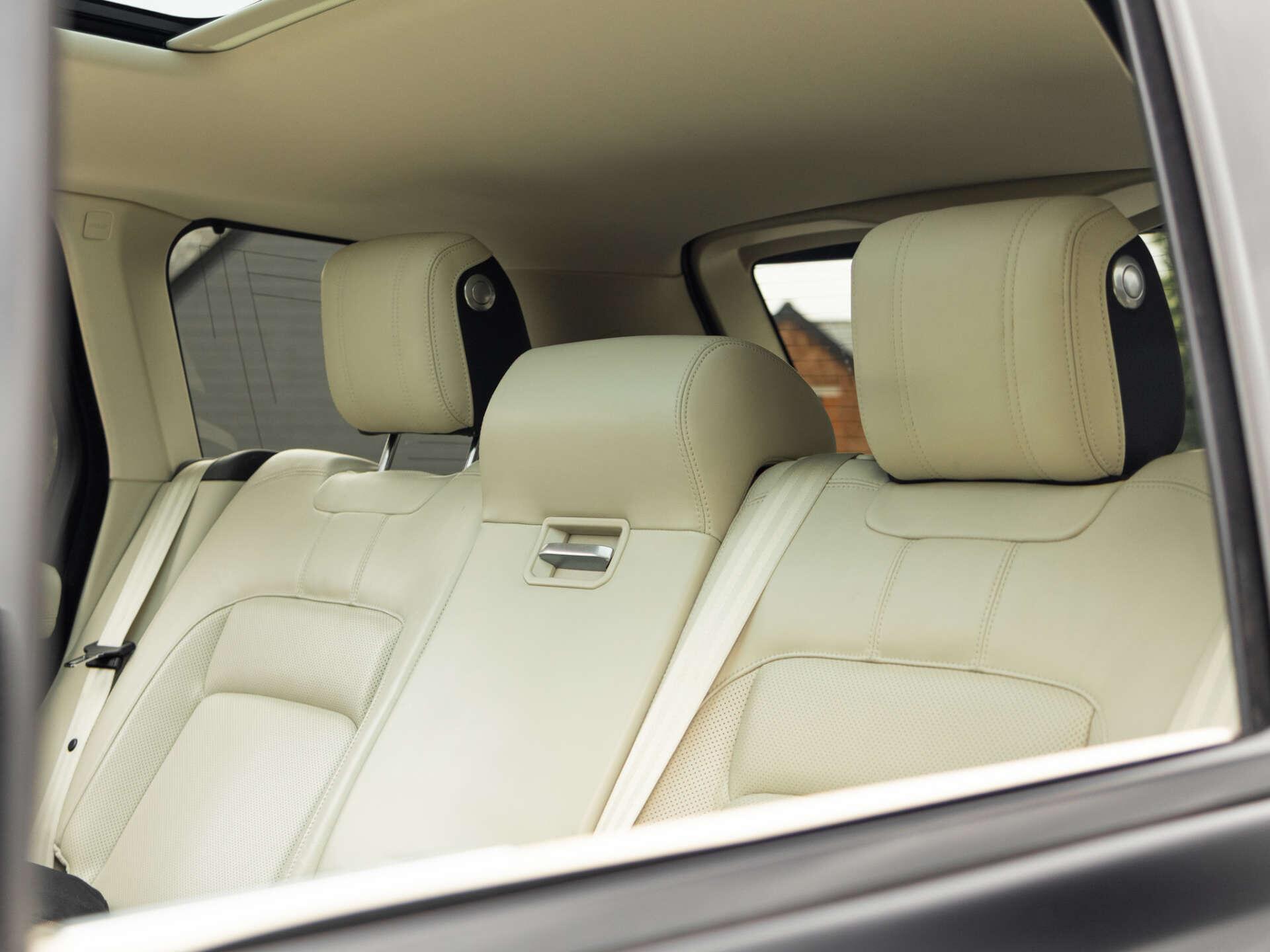 Land Rover Range Rover view 13