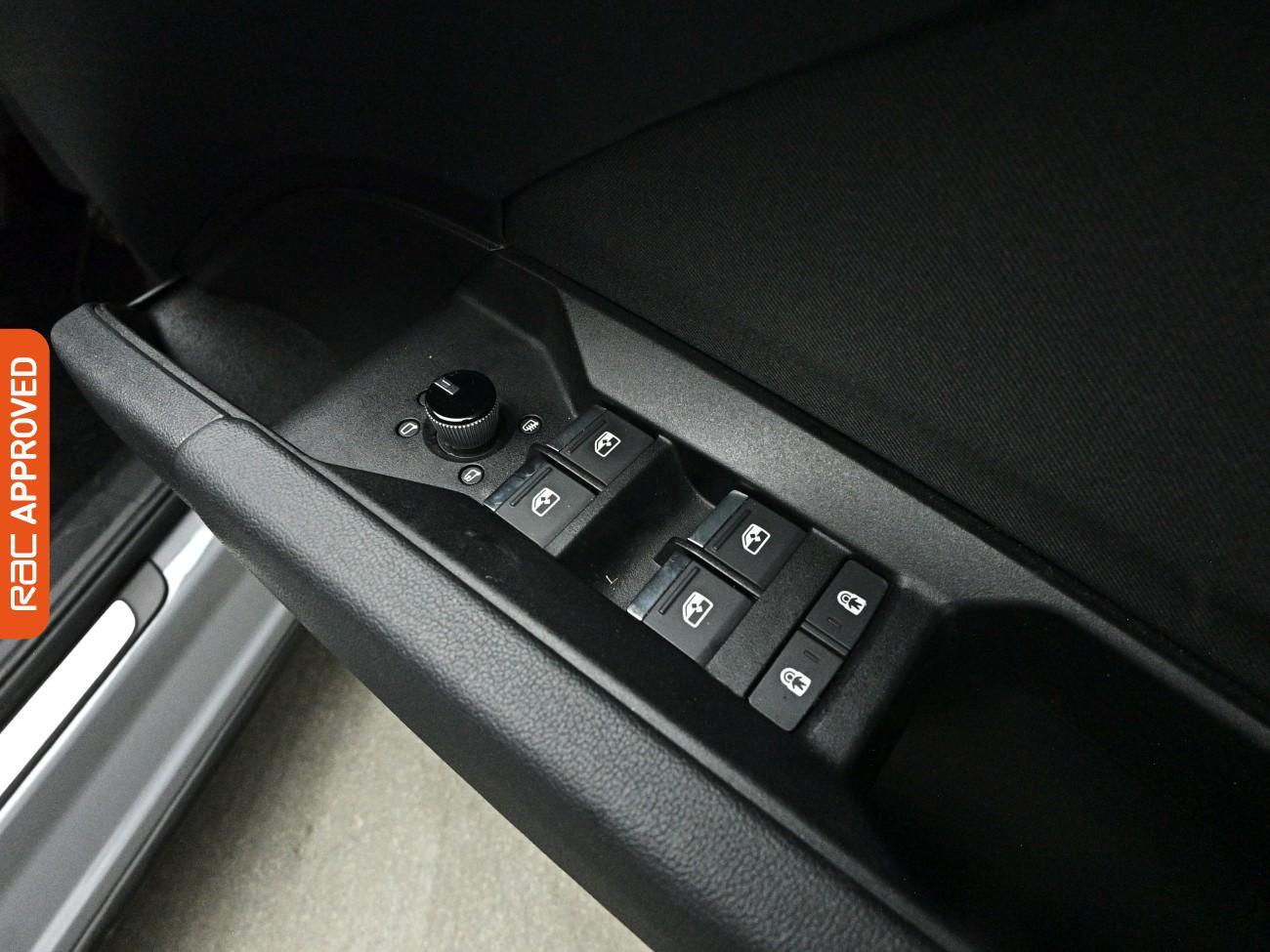 Audi Q4 E-Tron view 28