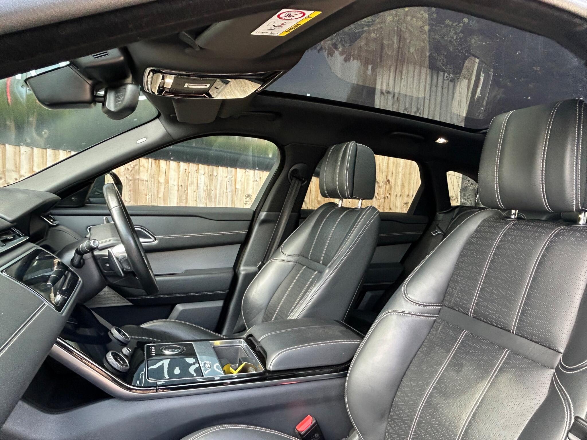 Land Rover Range Rover Velar view 4