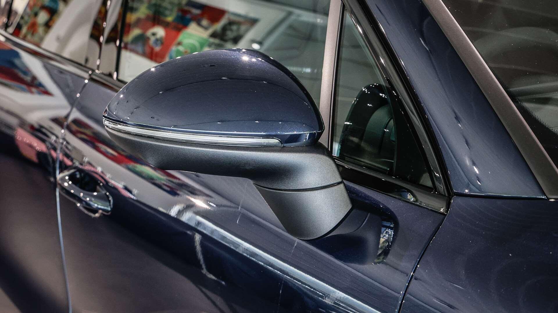 Porsche Cayenne view 28