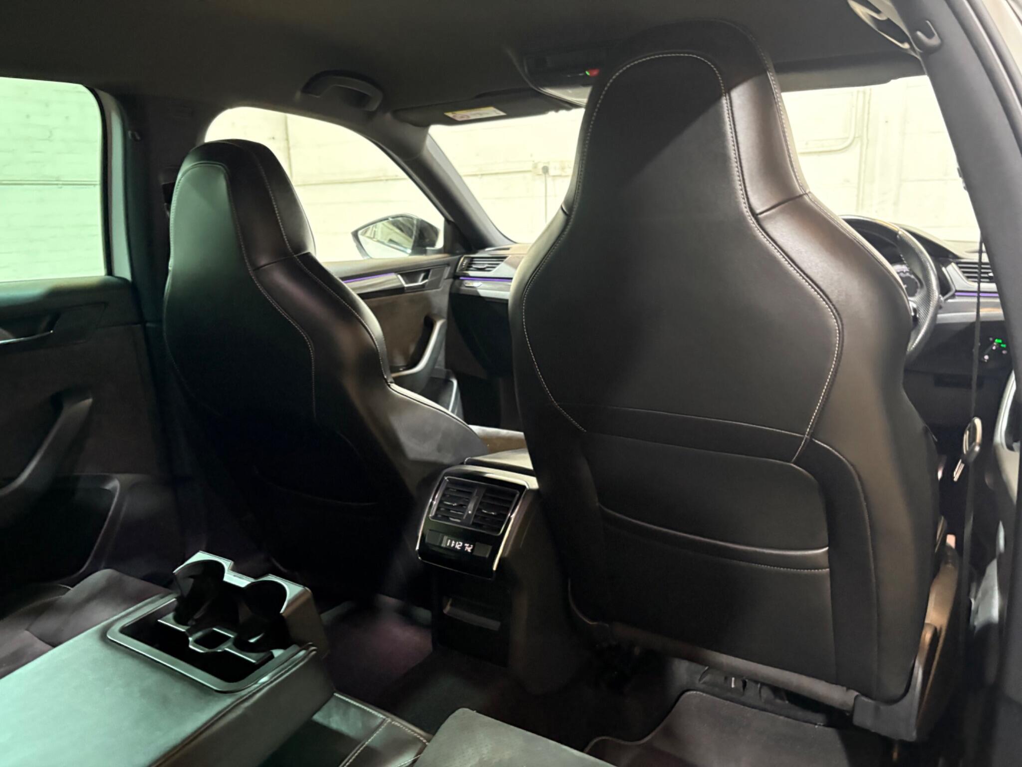 Skoda Superb view 23