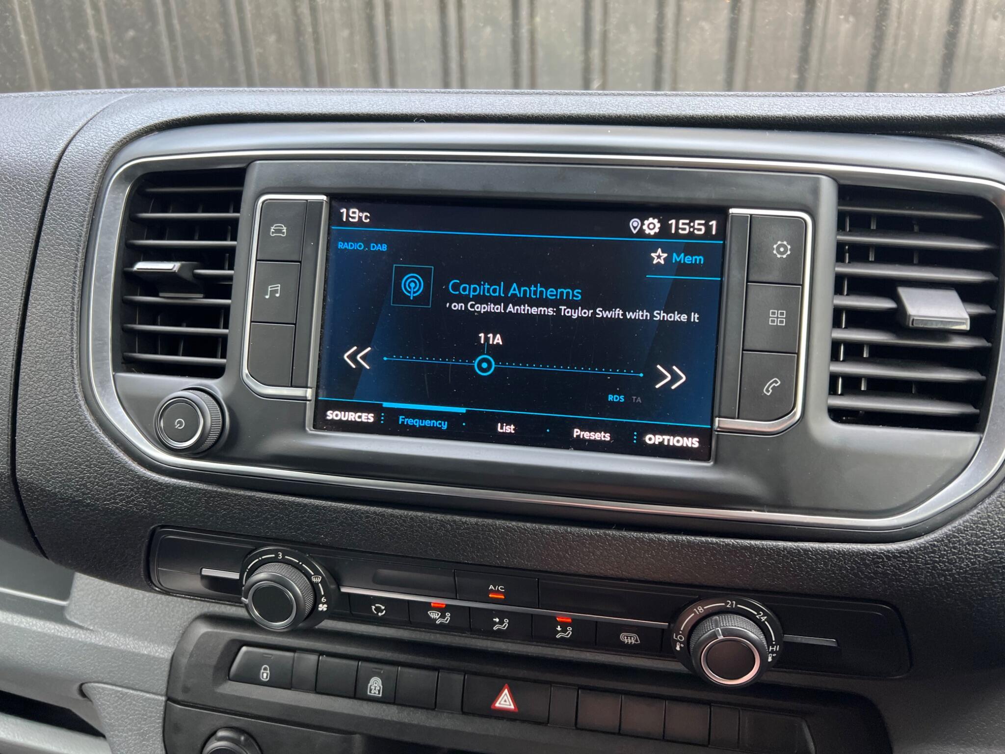 Peugeot Expert view 17