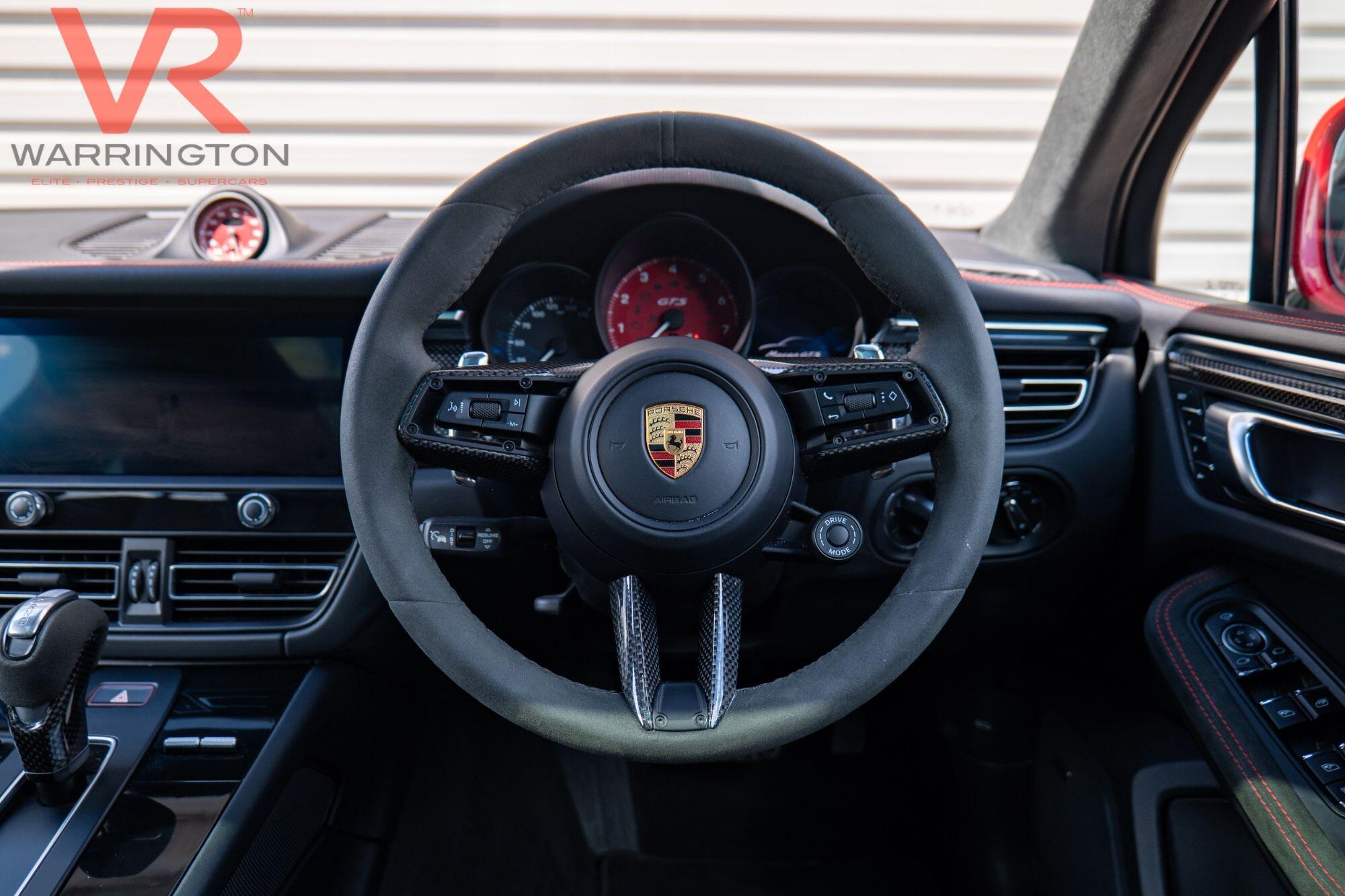 Porsche Macan view 9