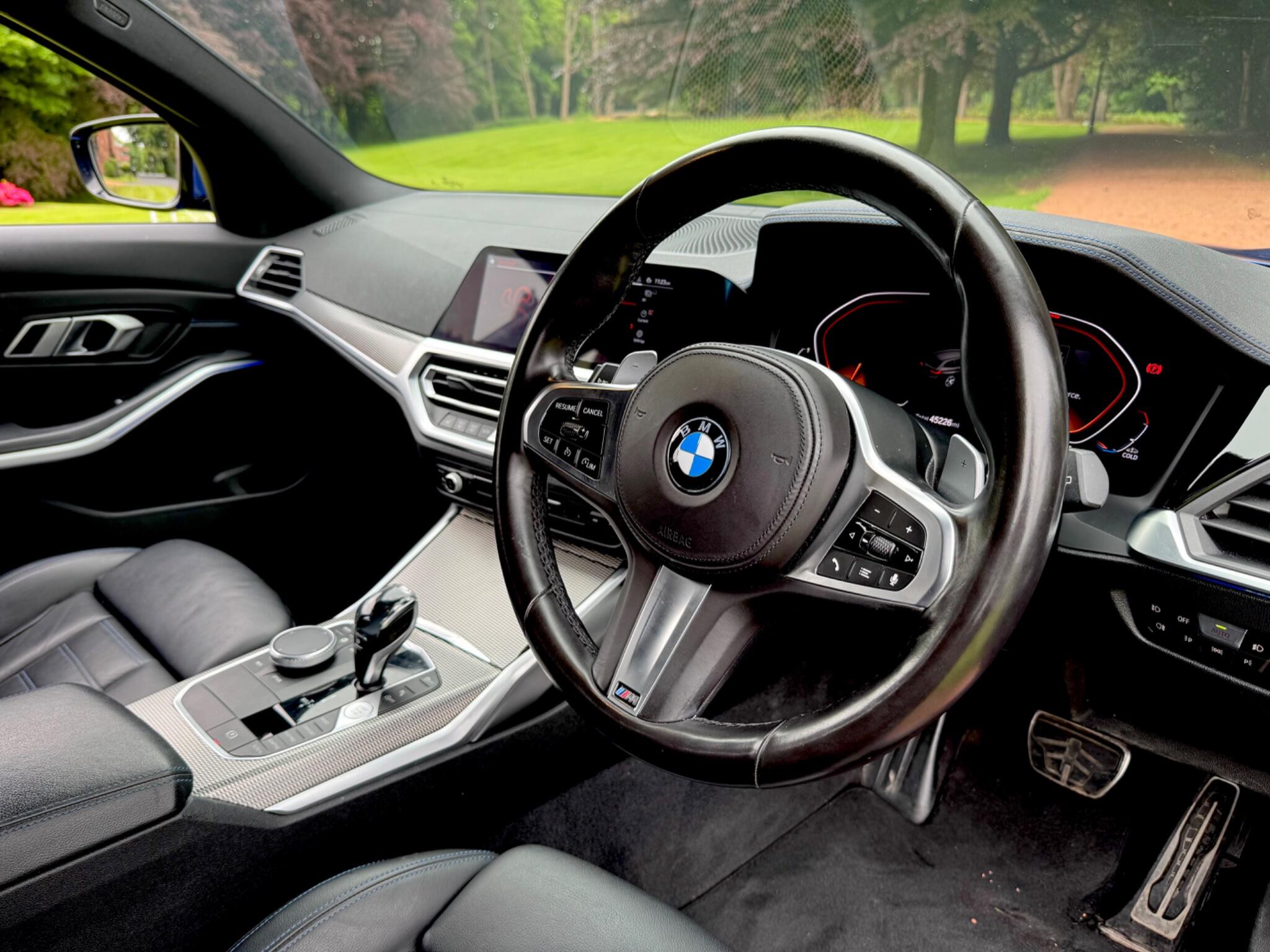 BMW 3 Series view 45