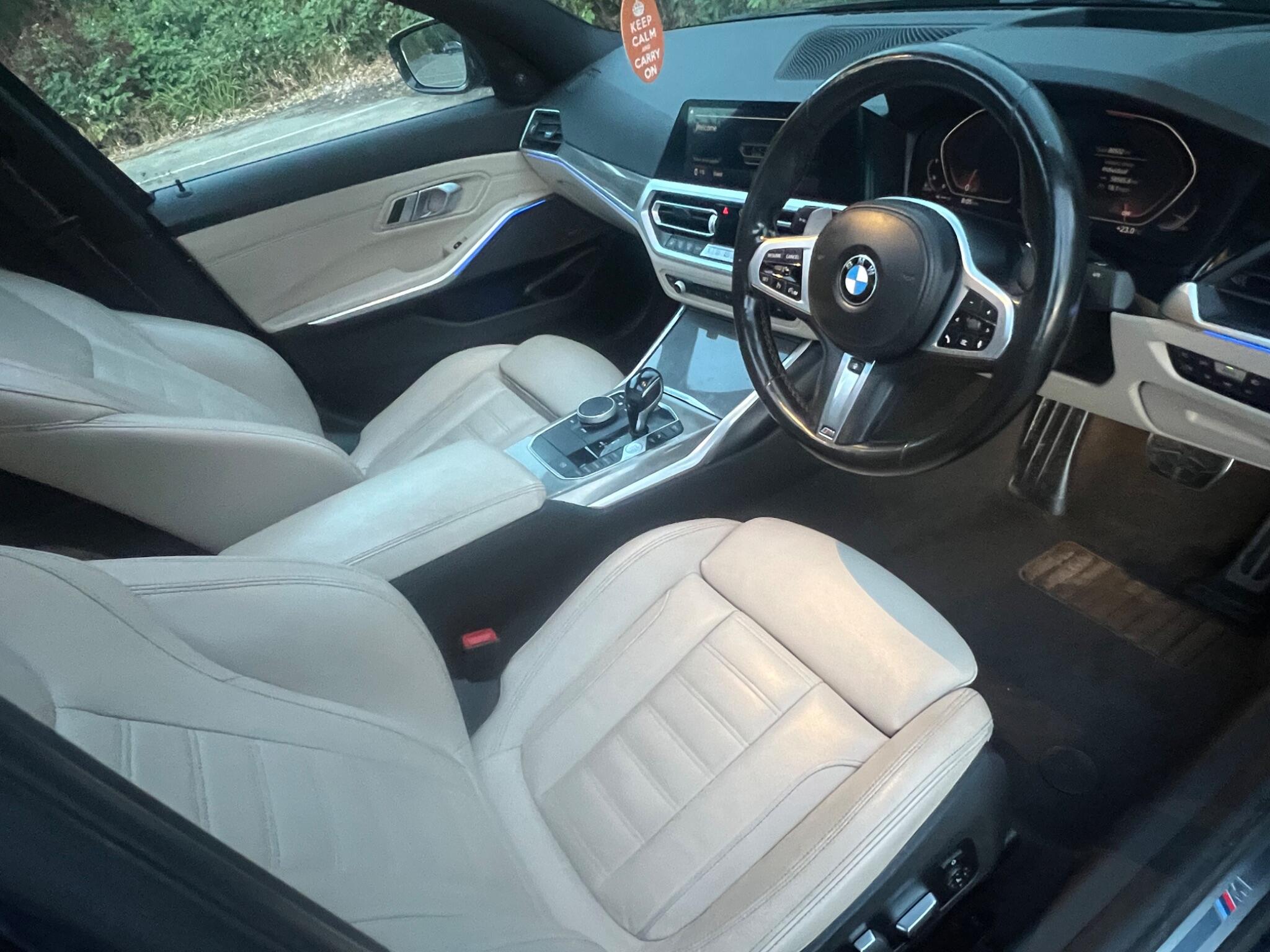 BMW 3 Series view 16