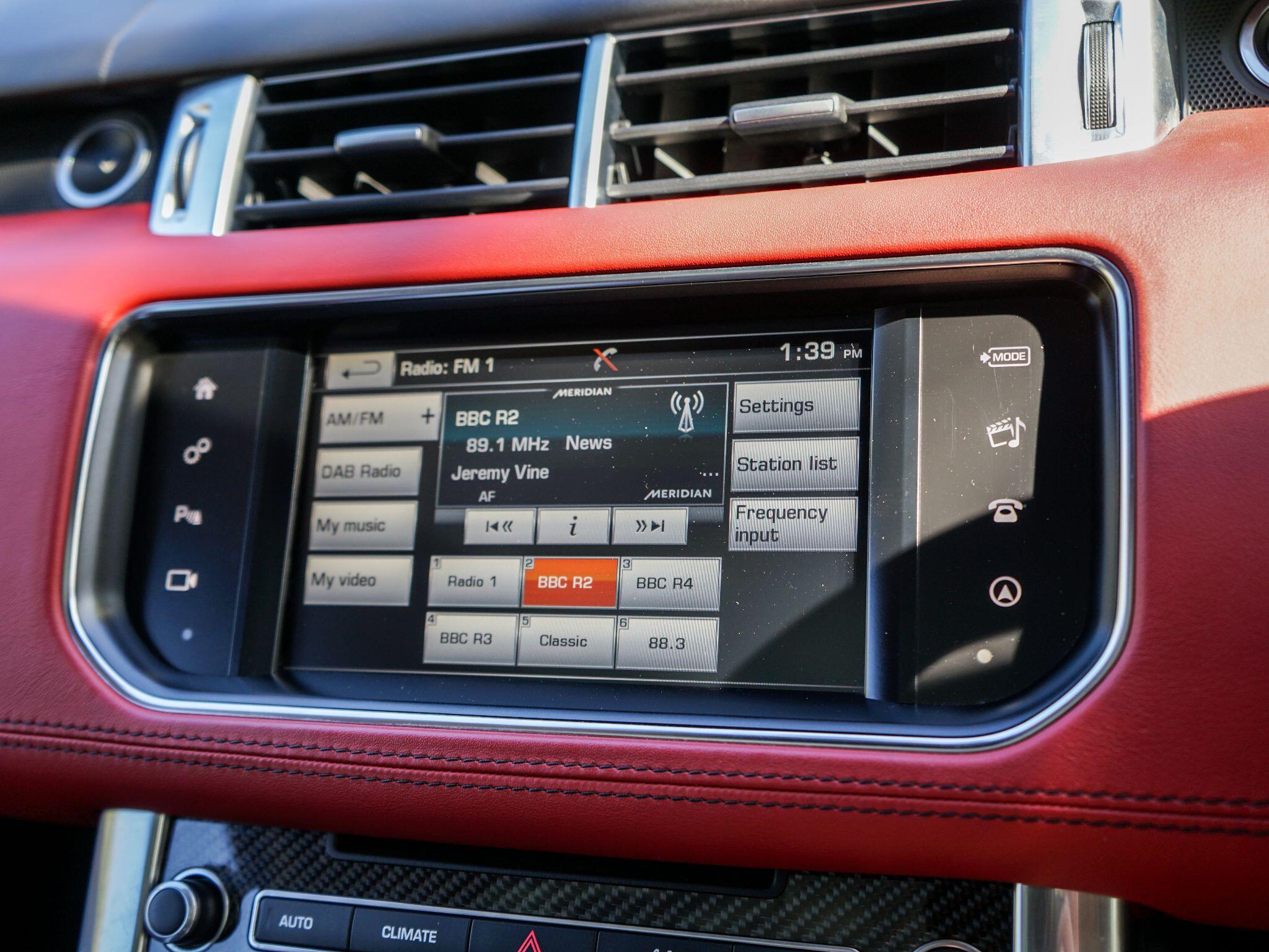 Land Rover Range Rover Sport view 23