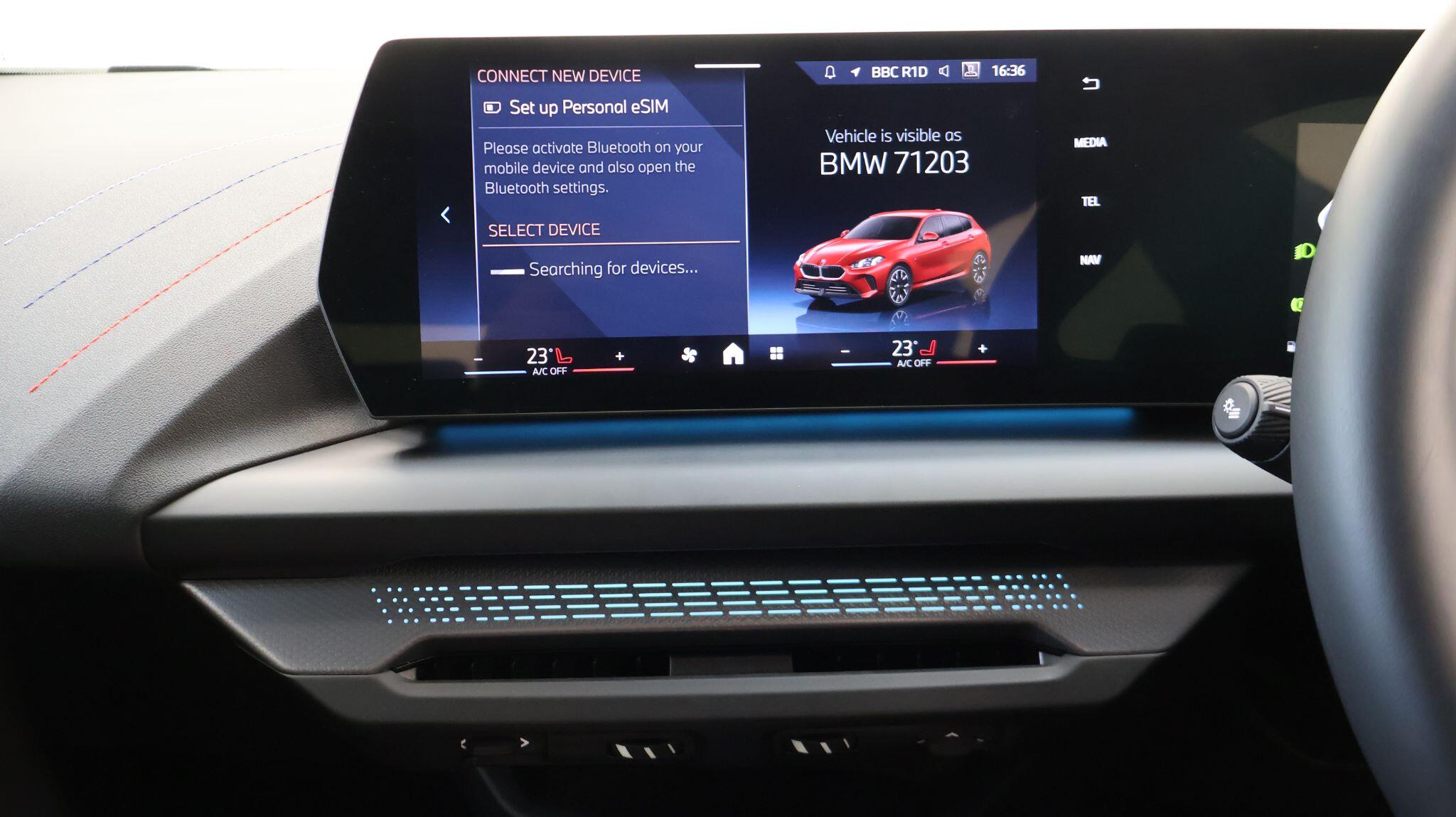 BMW 1 Series view 35
