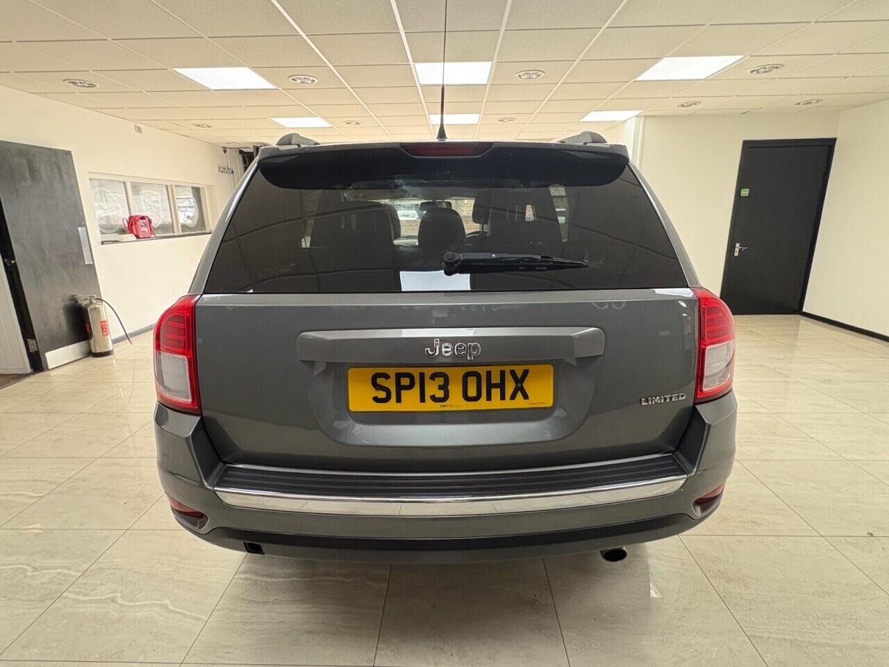 Jeep Compass view 4