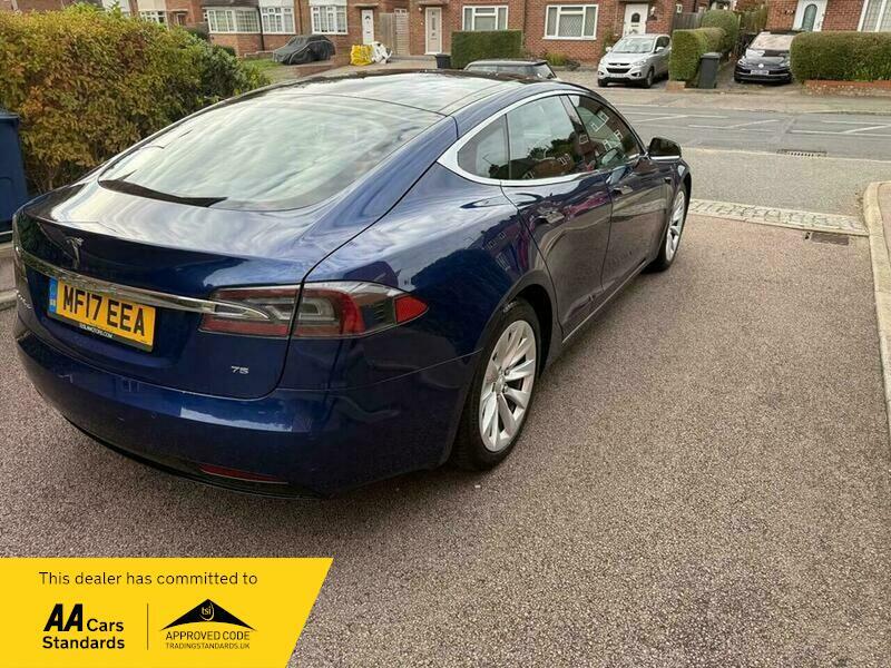 2017 Tesla Model S image 18