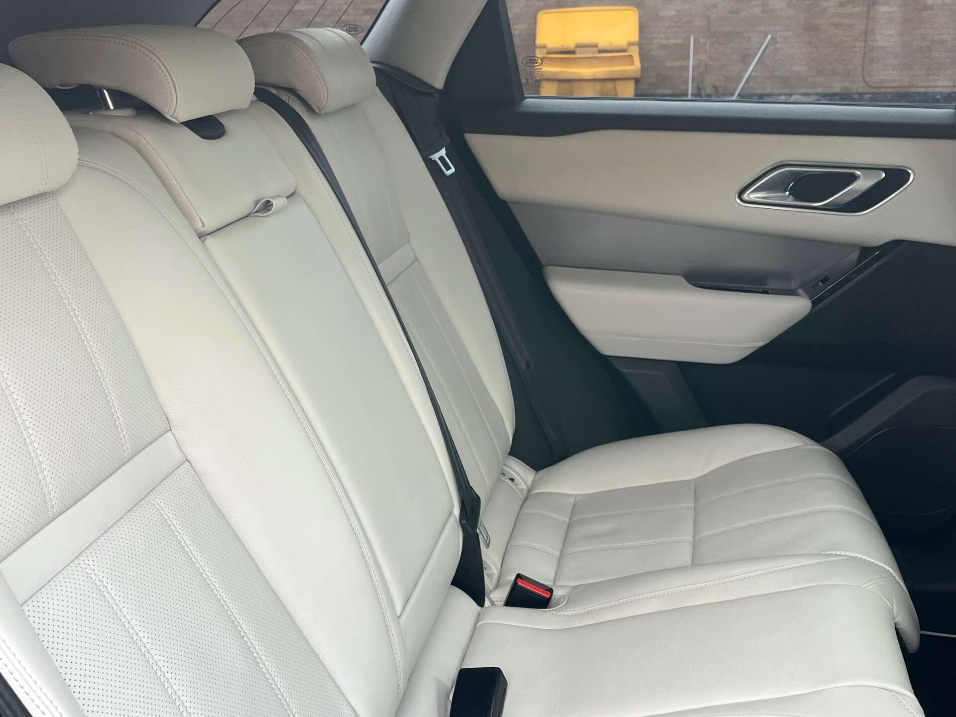 Land Rover Range Rover Velar view 14