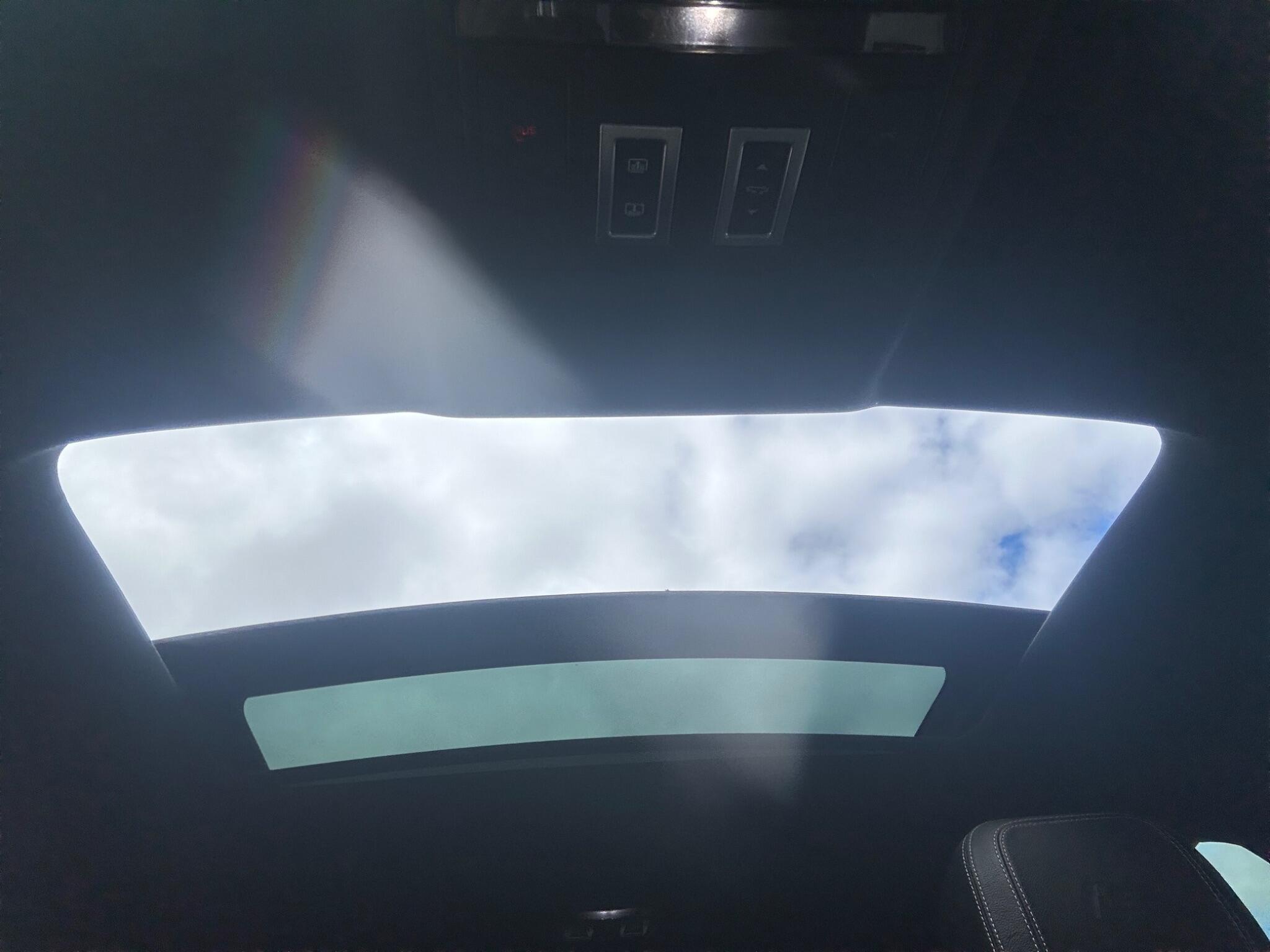 Jaguar XF view 58