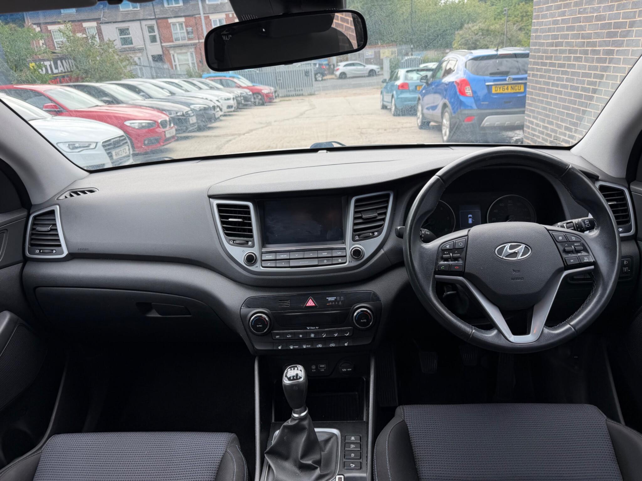 Hyundai Tucson view 23