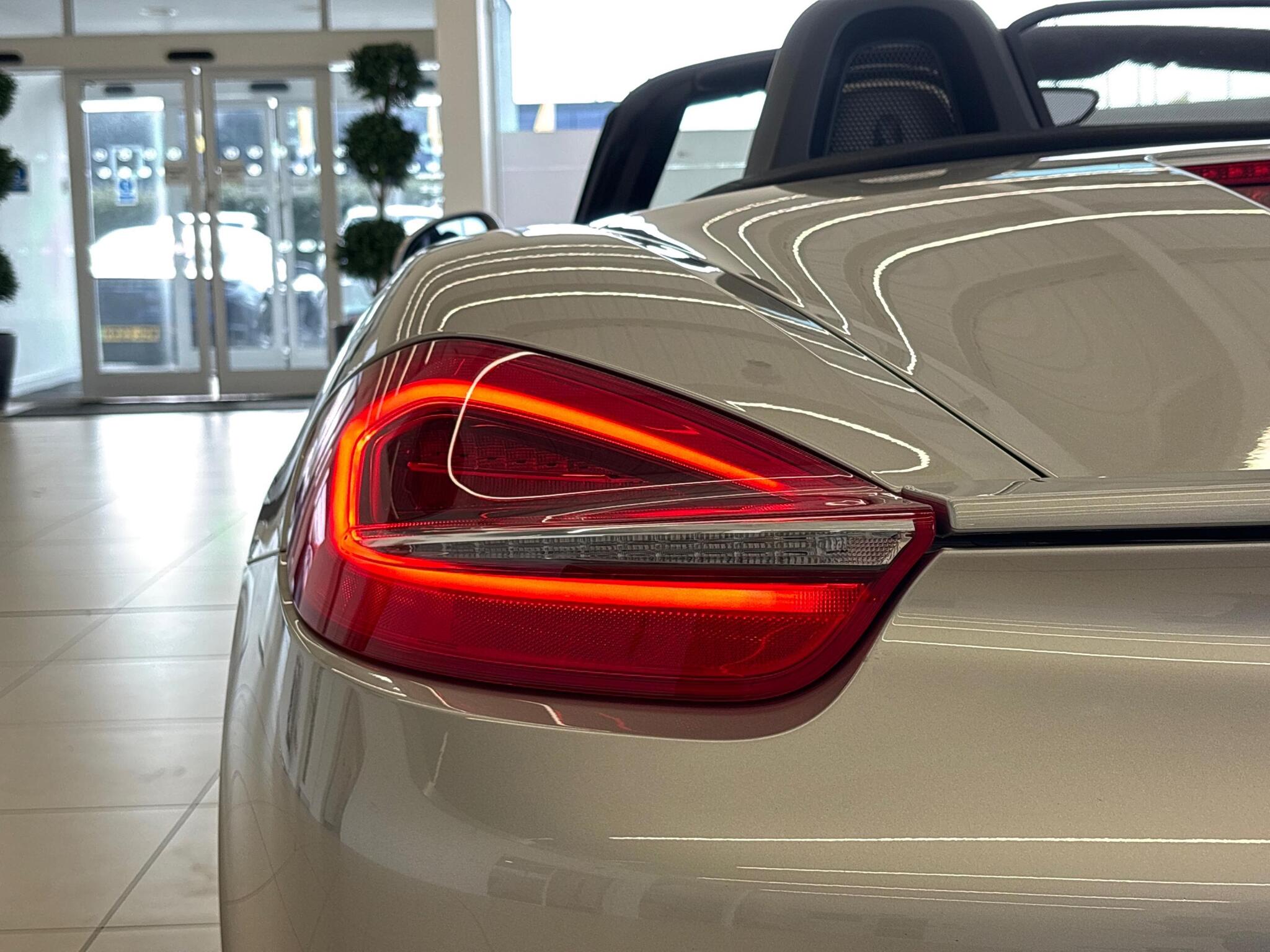 Porsche Boxster view 31