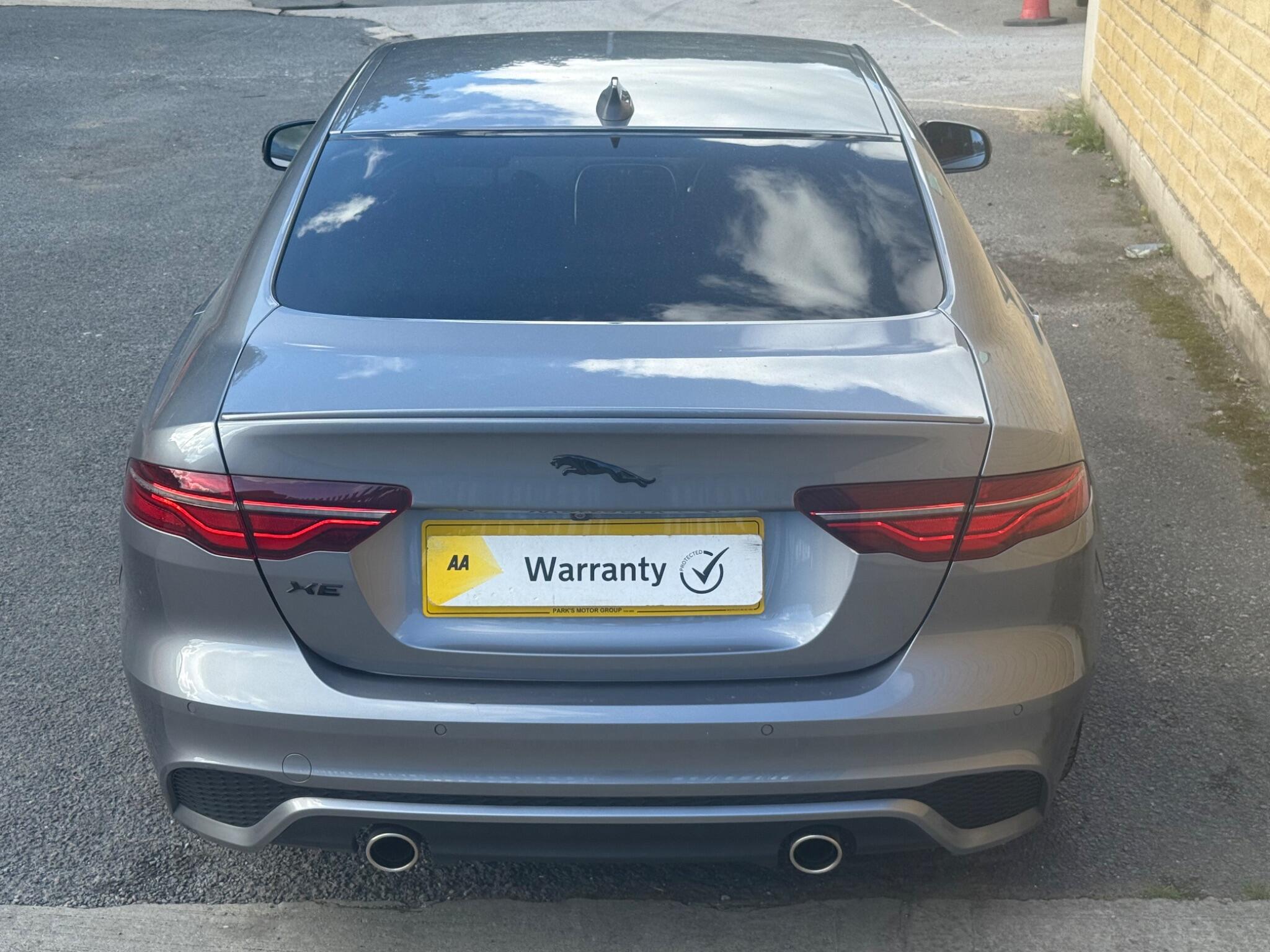 Jaguar XE view 4