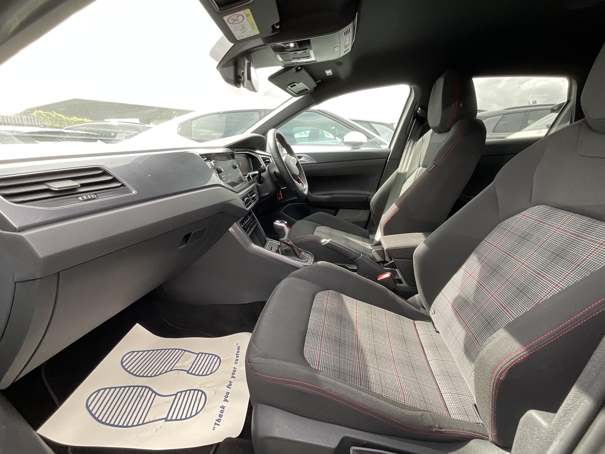 Volkswagen Polo view 18