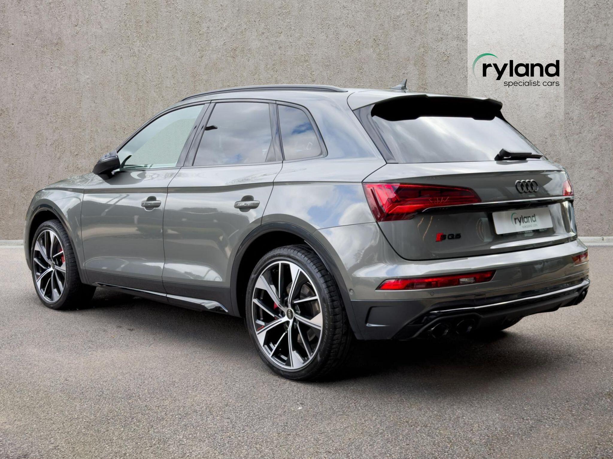 Audi Audi SQ5 view 2