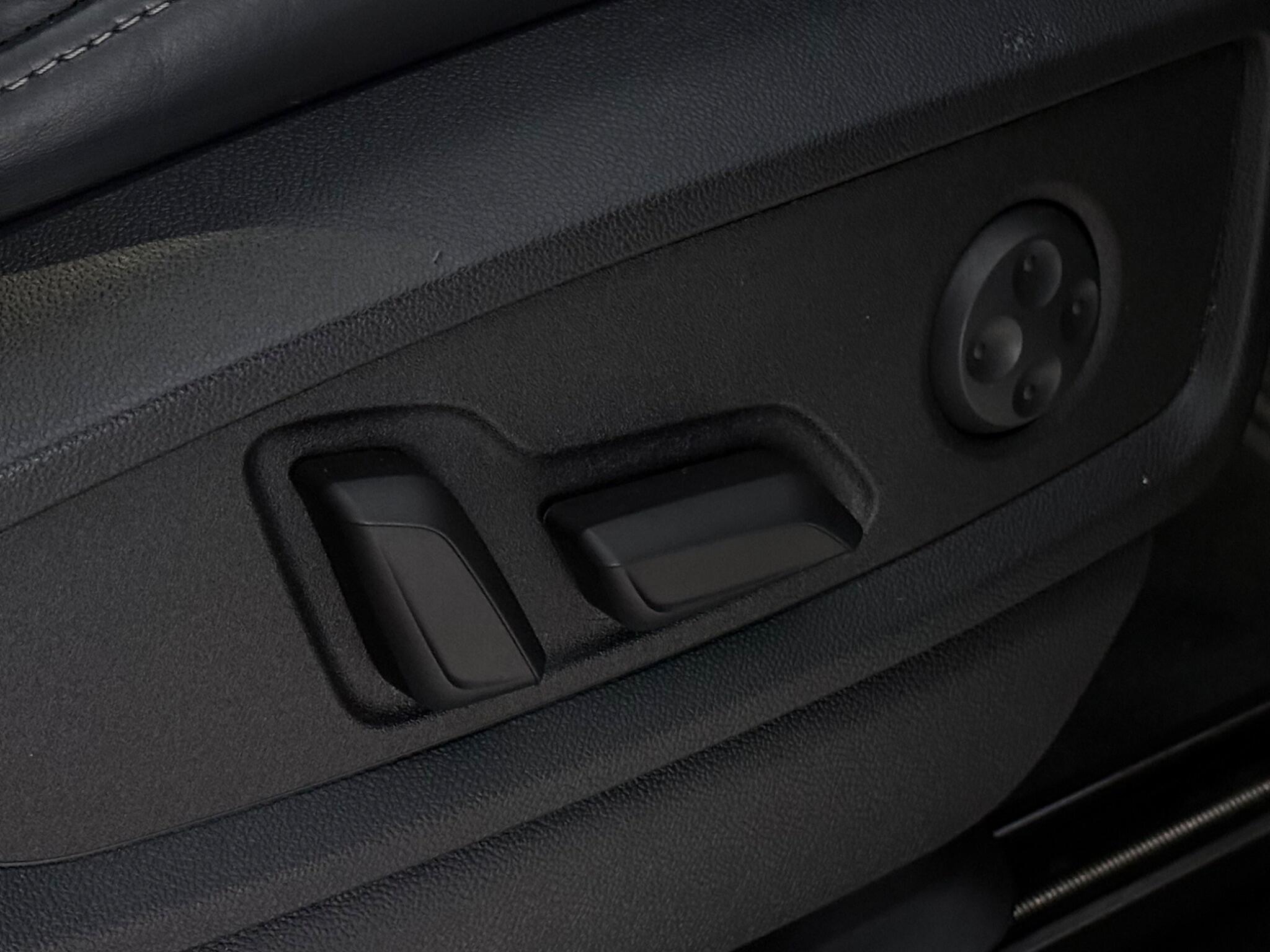Audi Q5 view 14