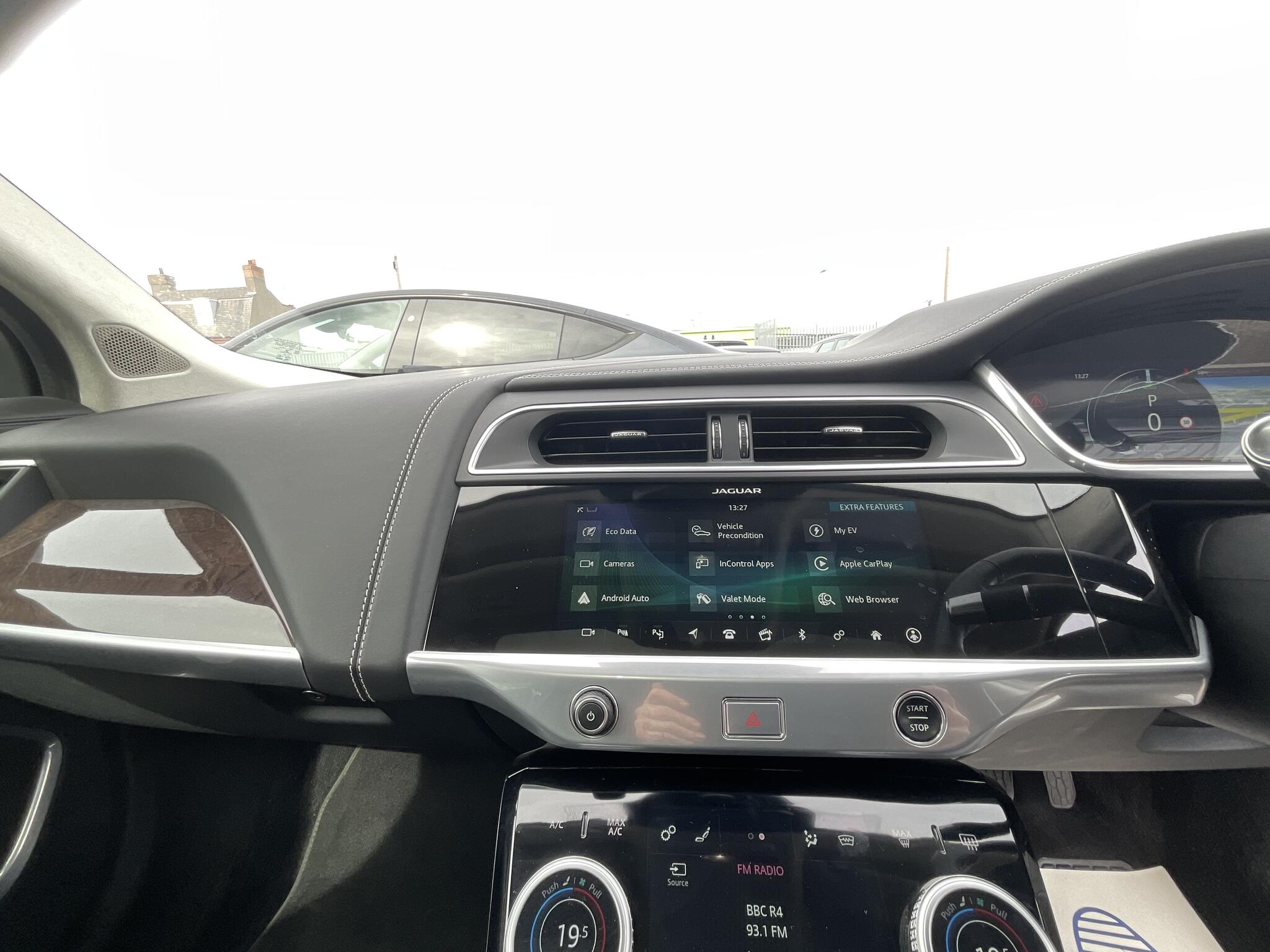 Jaguar I-Pace view 26