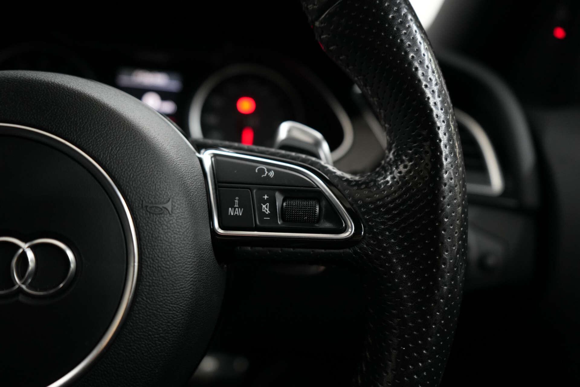Audi RS4 view 42